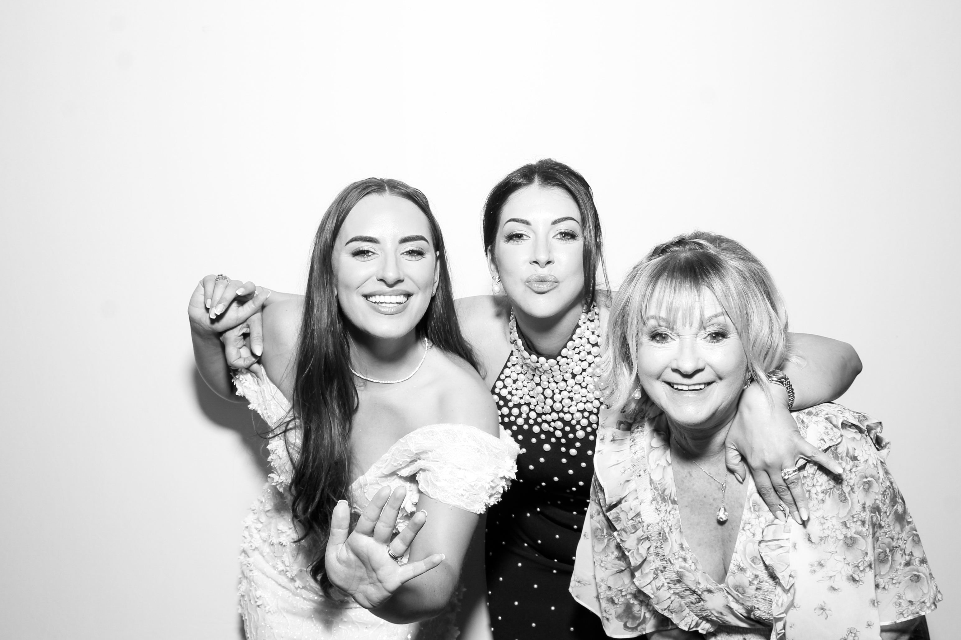 Aoibhin & Josh's Wedding | View more photos from the event at gallery.snapmagic.ie/u/SnapMagic/Aoibhin-Joshs-Wedding