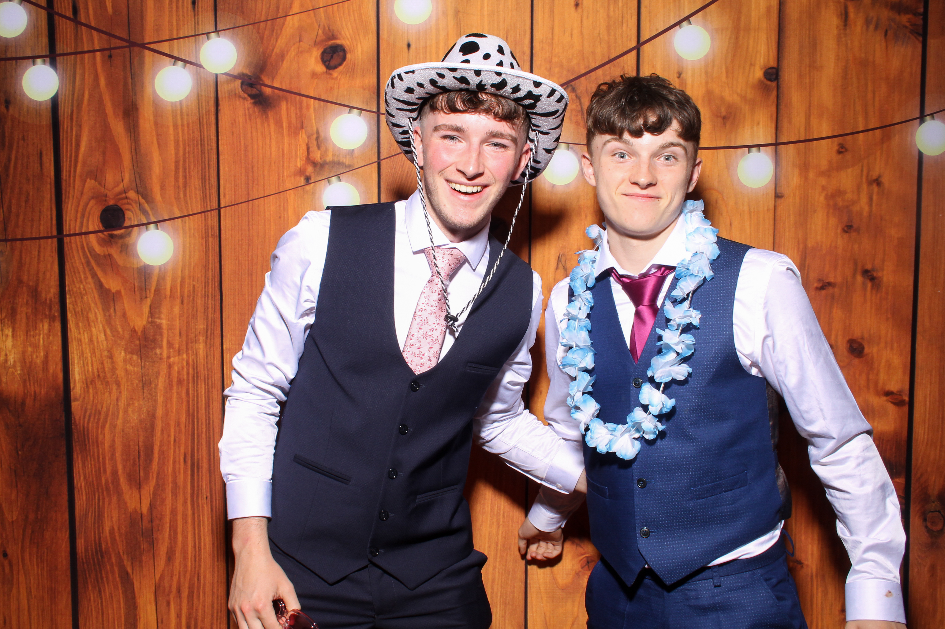 Chloe & Conor's Wedding | View more photos from the event at gallery.snapmagic.ie/u/SnapMagic/Chloe-Conors-Wedding