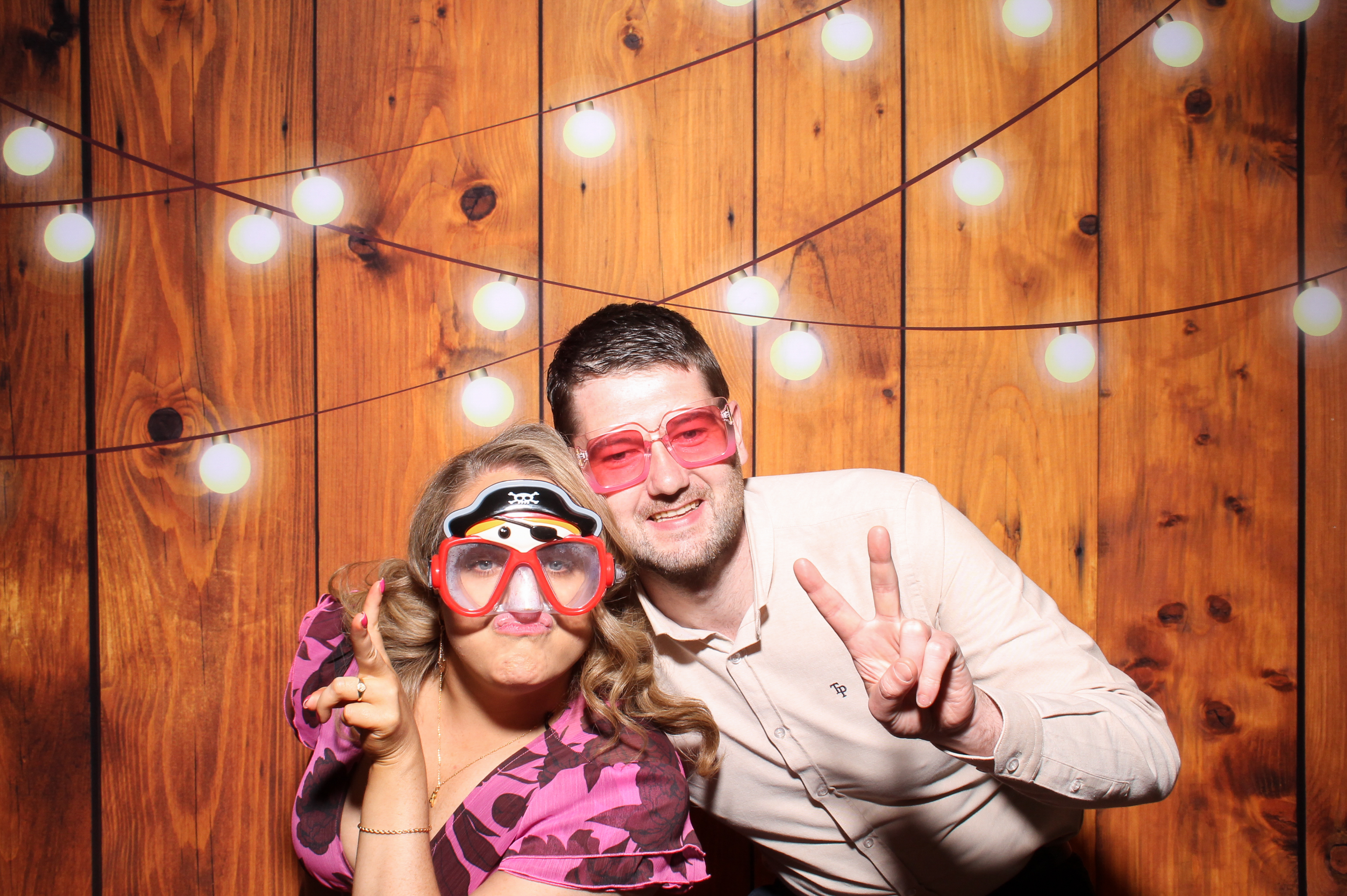 Chloe & Conor's Wedding | View more photos from the event at gallery.snapmagic.ie/u/SnapMagic/Chloe-Conors-Wedding