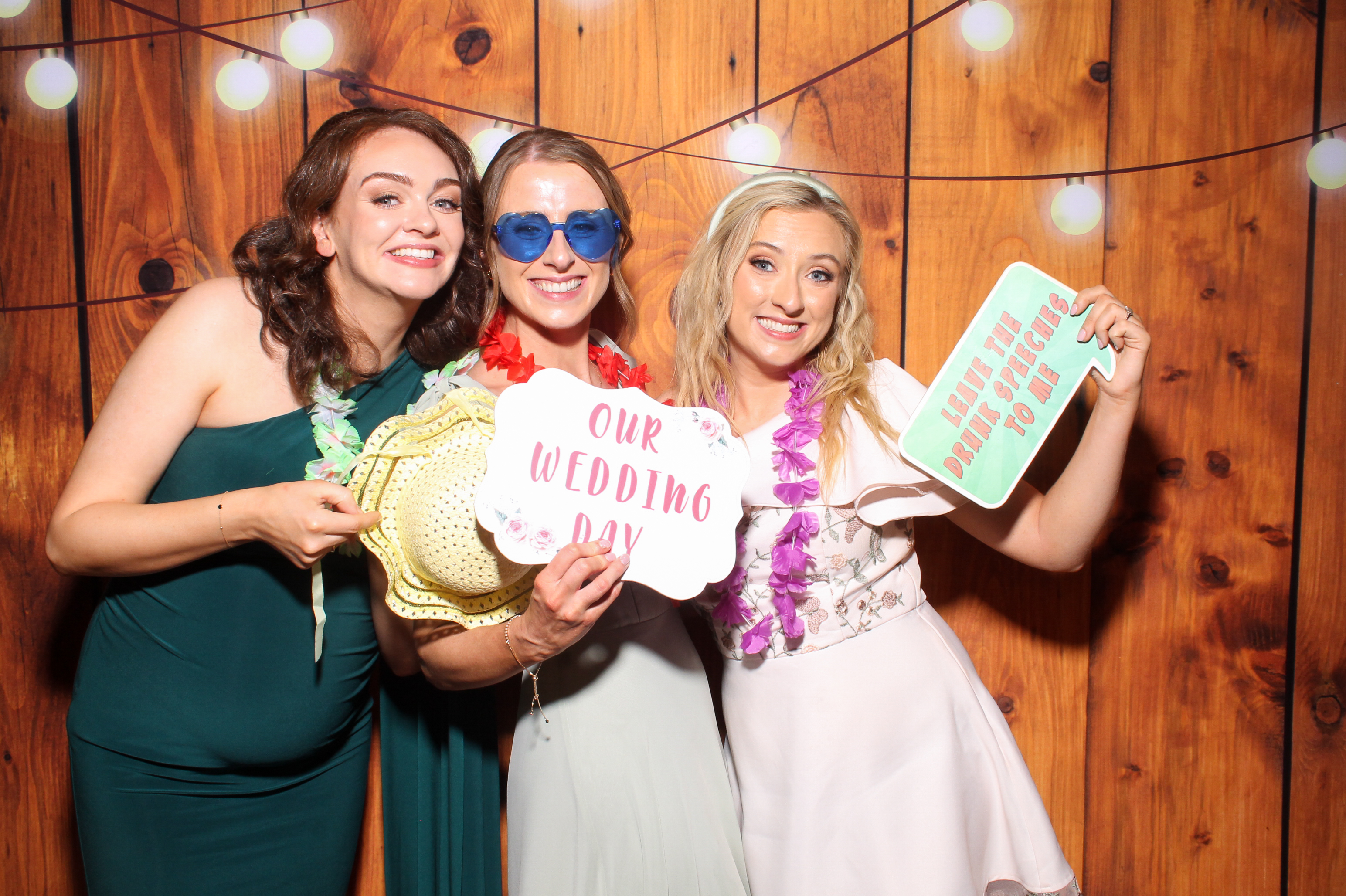 Chloe & Conor's Wedding | View more photos from the event at gallery.snapmagic.ie/u/SnapMagic/Chloe-Conors-Wedding