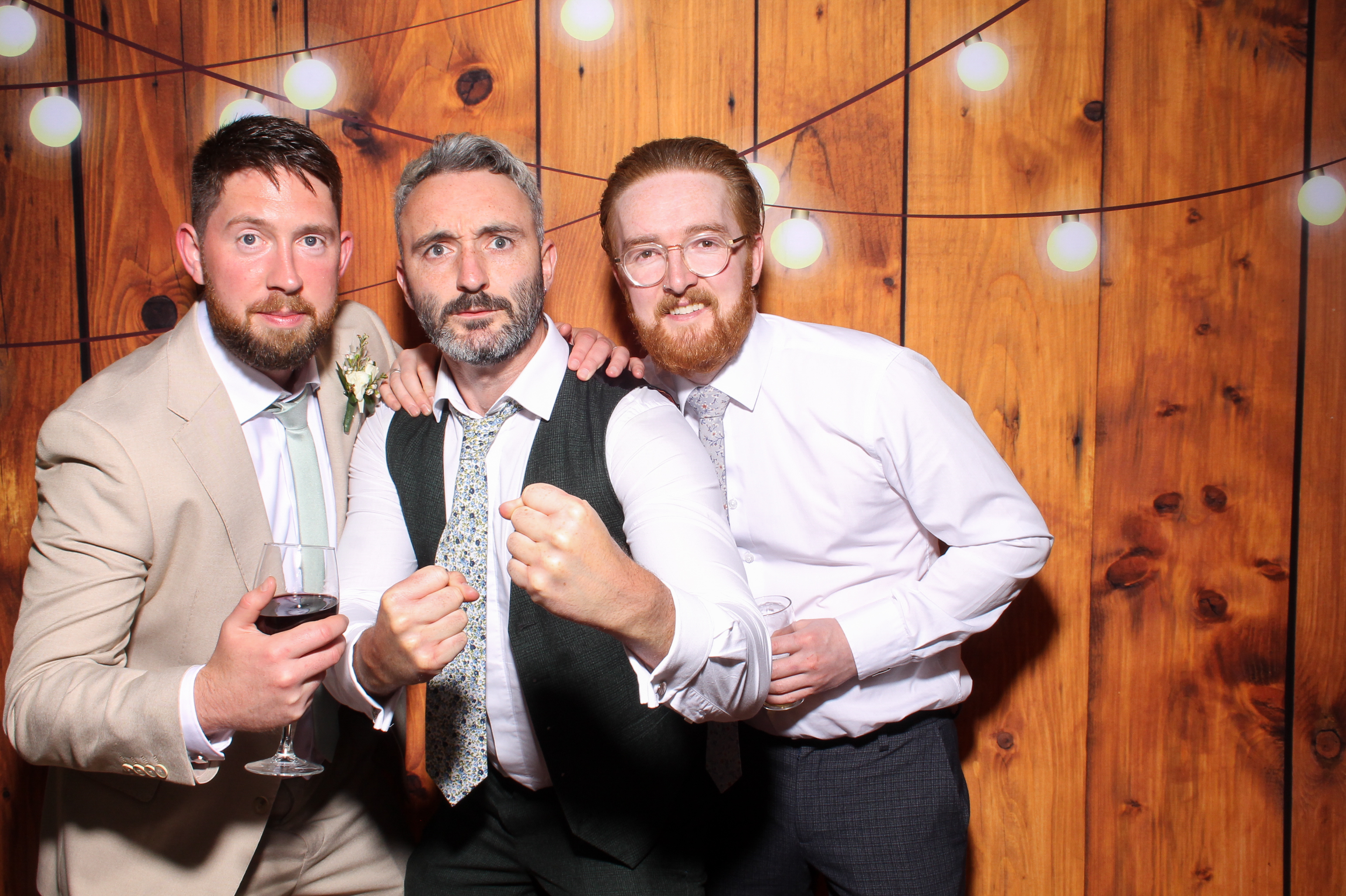 Chloe & Conor's Wedding | View more photos from the event at gallery.snapmagic.ie/u/SnapMagic/Chloe-Conors-Wedding
