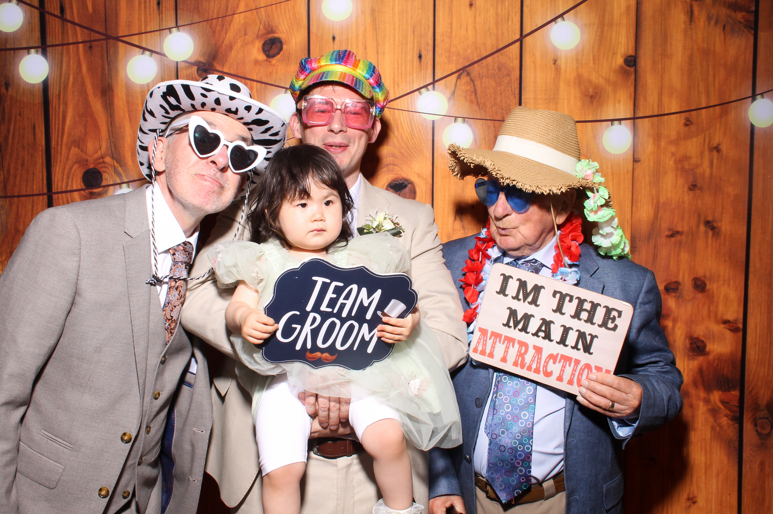 Chloe & Conor's Wedding | View more photos from the event at gallery.snapmagic.ie/u/SnapMagic/Chloe-Conors-Wedding