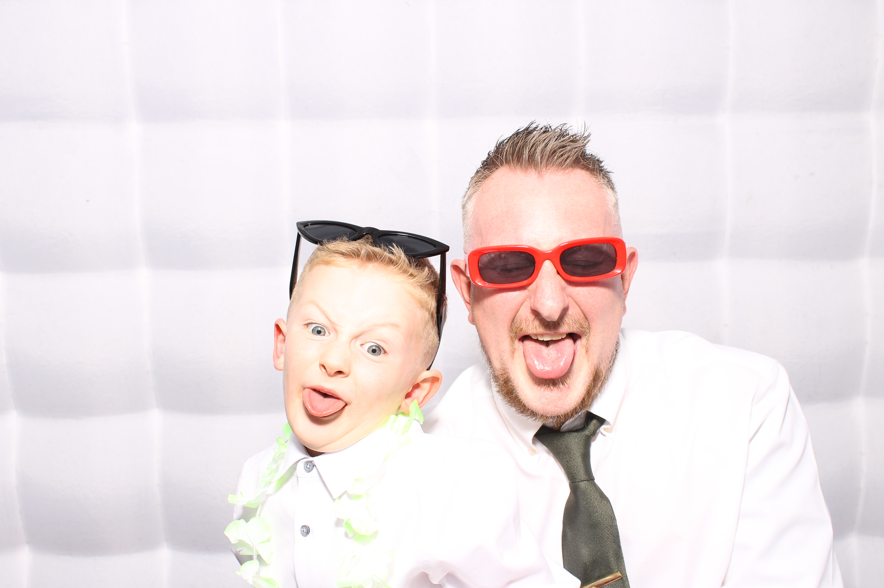 Ciaran & Eimear's Wedding | View more photos from the event at gallery.snapmagic.ie/u/SnapMagic/Ciaran-Eimears-Wedding