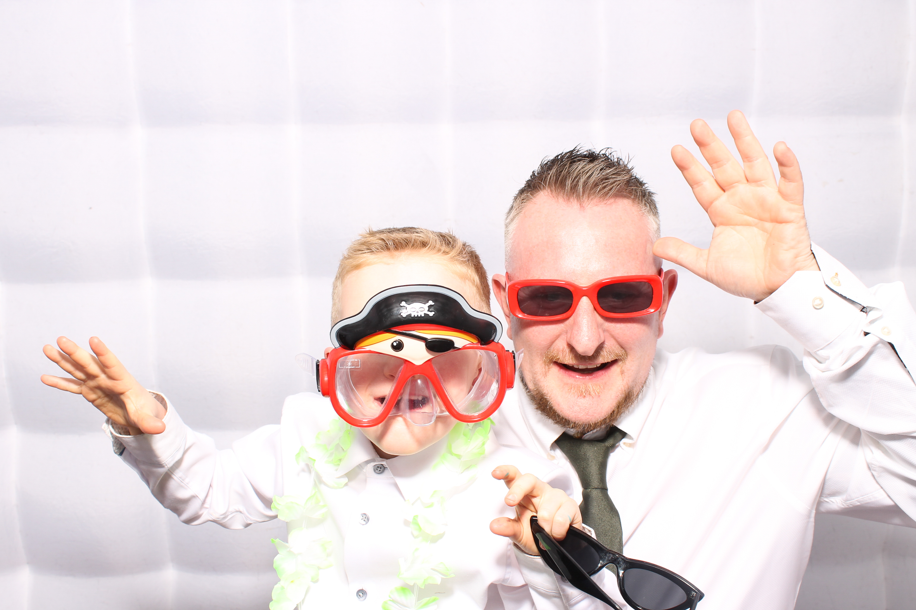 Ciaran & Eimear's Wedding | View more photos from the event at gallery.snapmagic.ie/u/SnapMagic/Ciaran-Eimears-Wedding