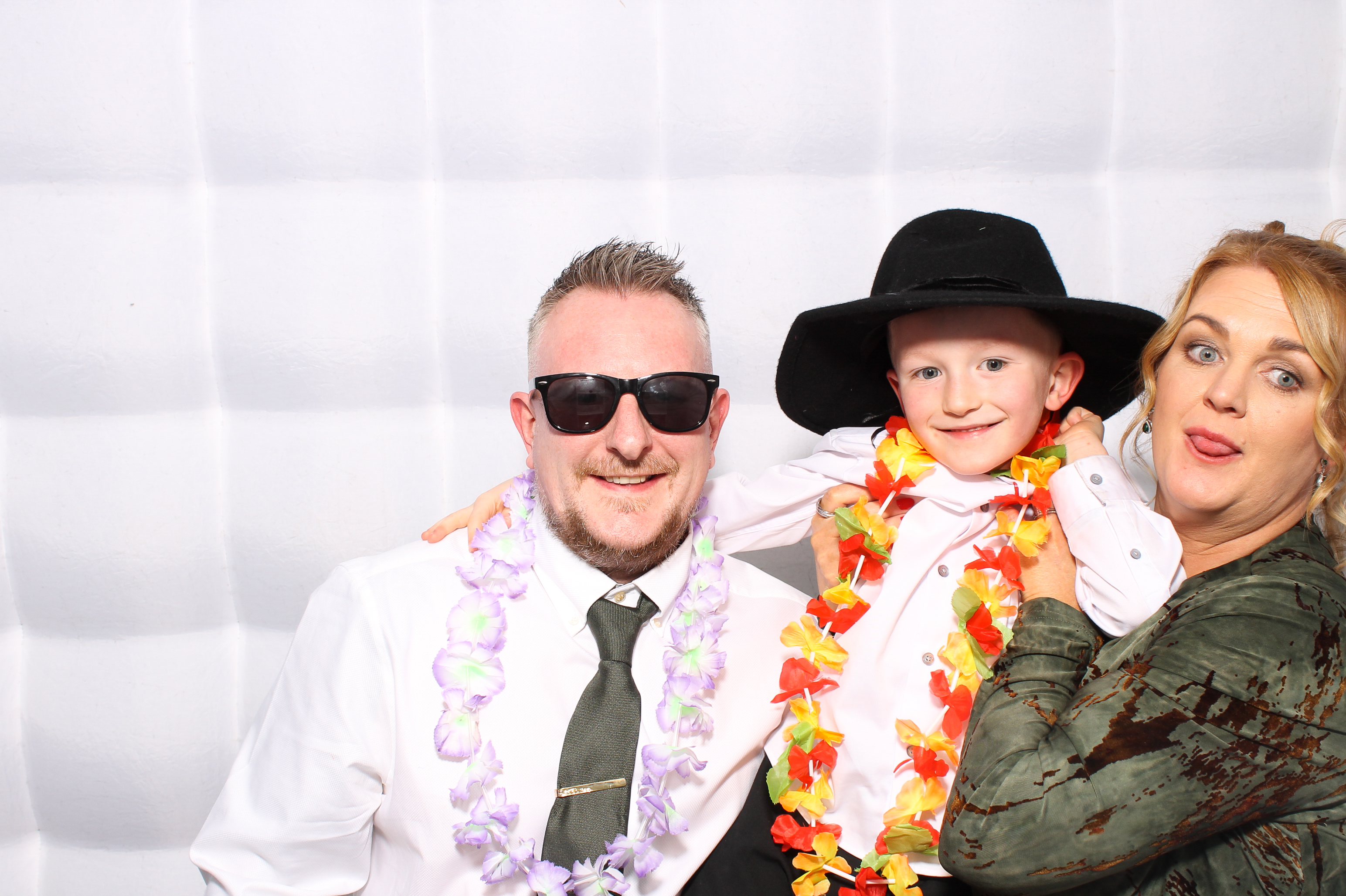 Ciaran & Eimear's Wedding | View more photos from the event at gallery.snapmagic.ie/u/SnapMagic/Ciaran-Eimears-Wedding