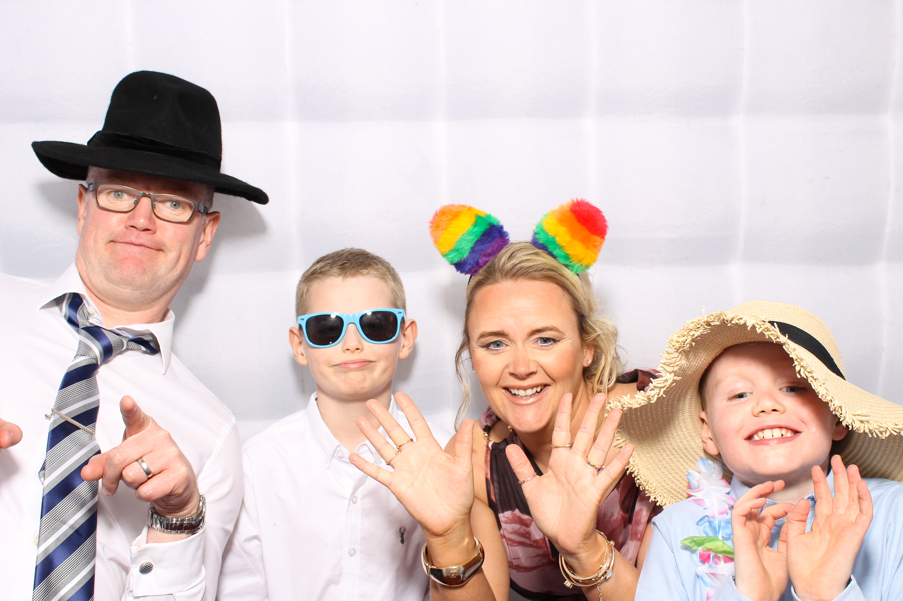 Ciaran & Eimear's Wedding | View more photos from the event at gallery.snapmagic.ie/u/SnapMagic/Ciaran-Eimears-Wedding