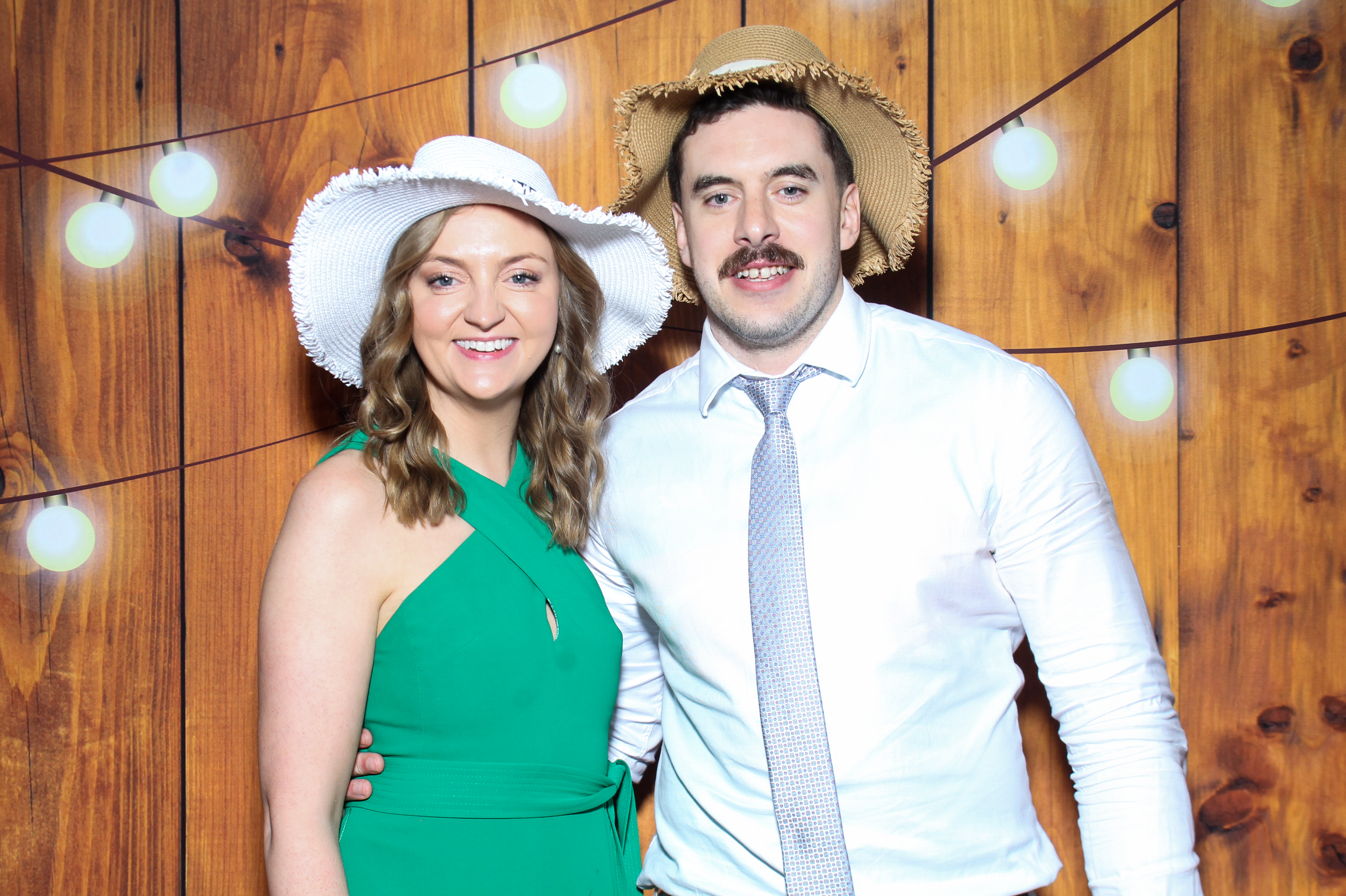 Ciaran & Oonagh | View more photos from the event at gallery.snapmagic.ie/u/SnapMagic/Ciaran-Oonagh