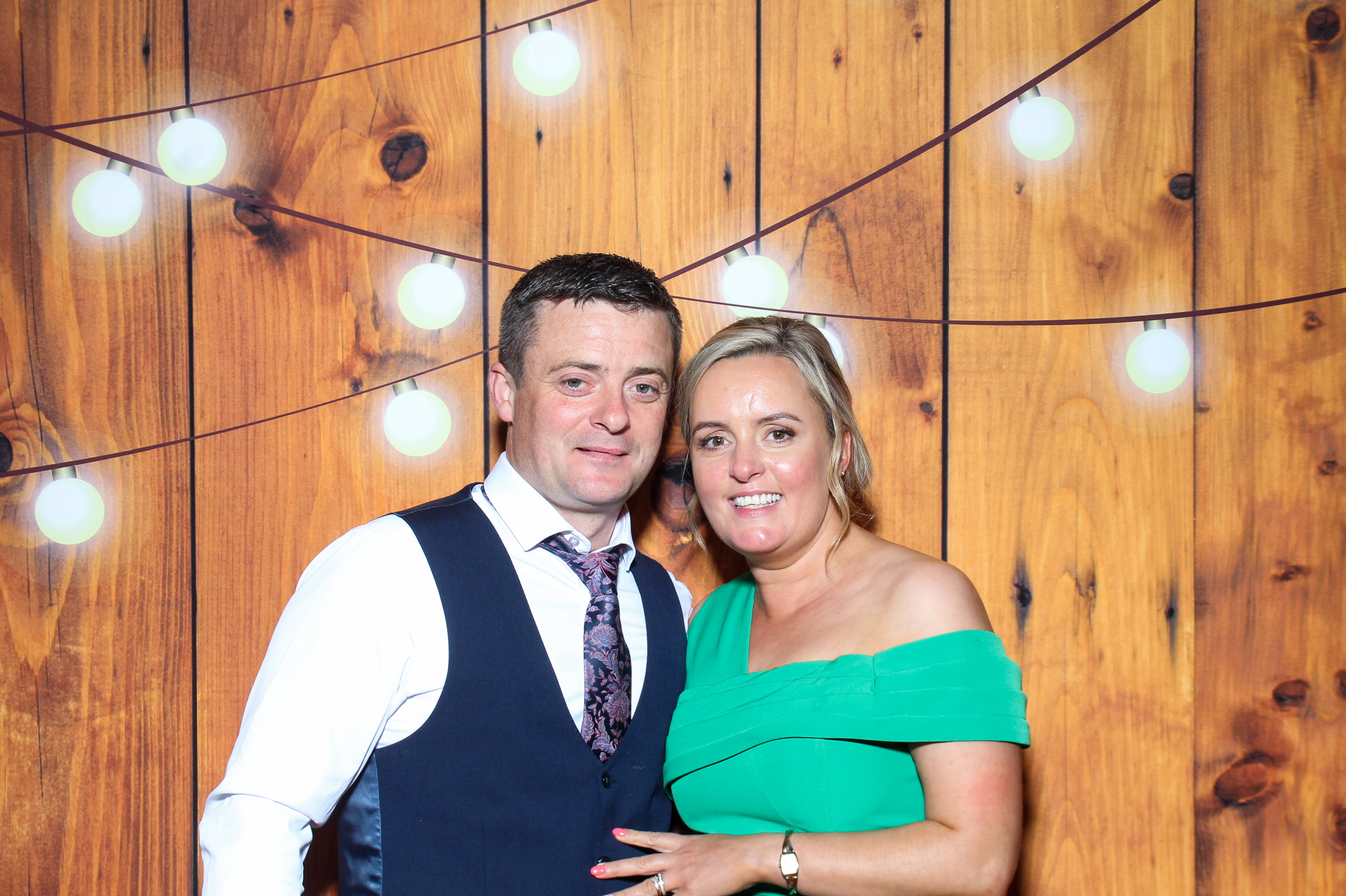 Ciaran & Oonagh | View more photos from the event at gallery.snapmagic.ie/u/SnapMagic/Ciaran-Oonagh