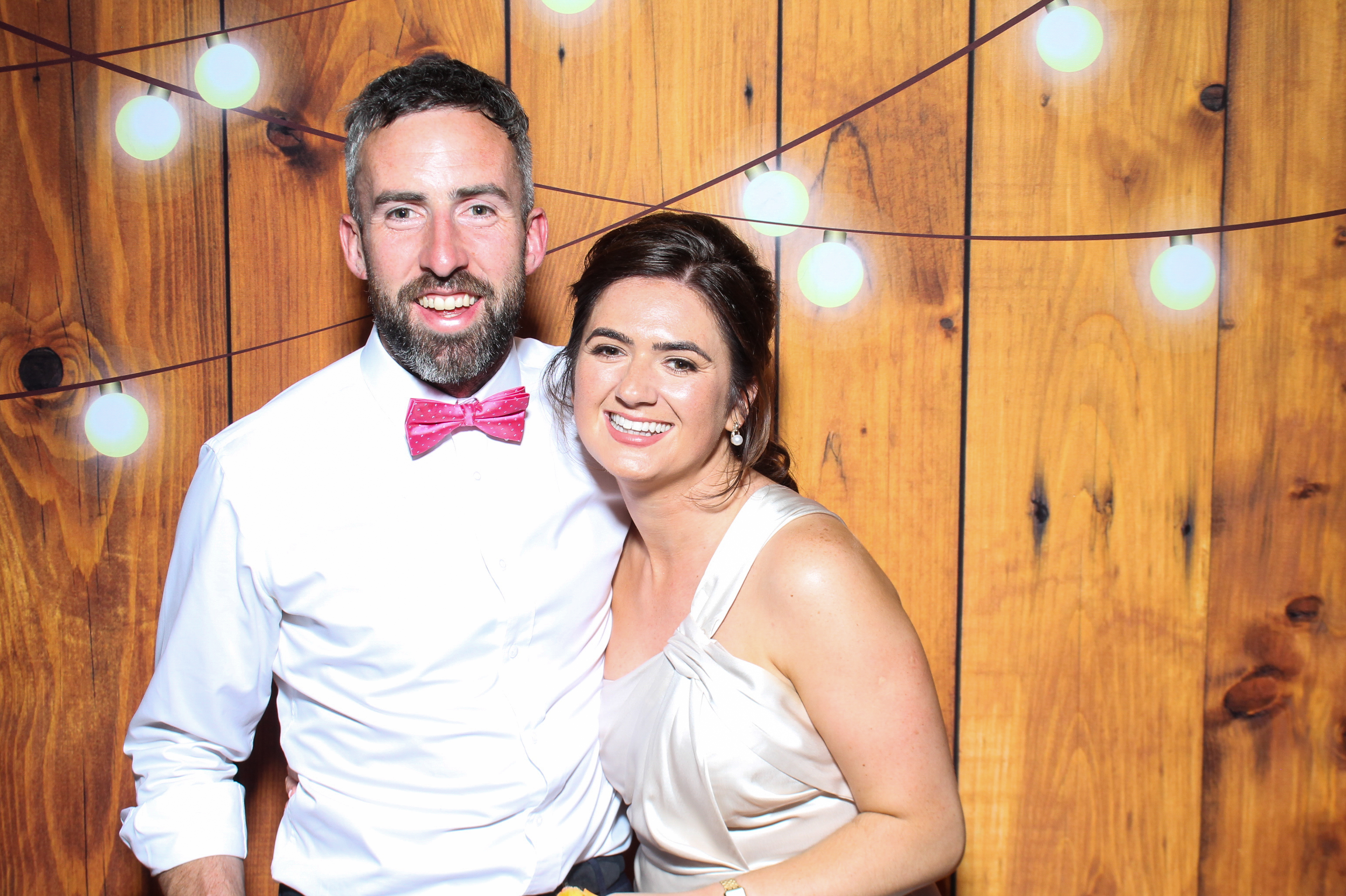 Ciaran & Oonagh | View more photos from the event at gallery.snapmagic.ie/u/SnapMagic/Ciaran-Oonagh