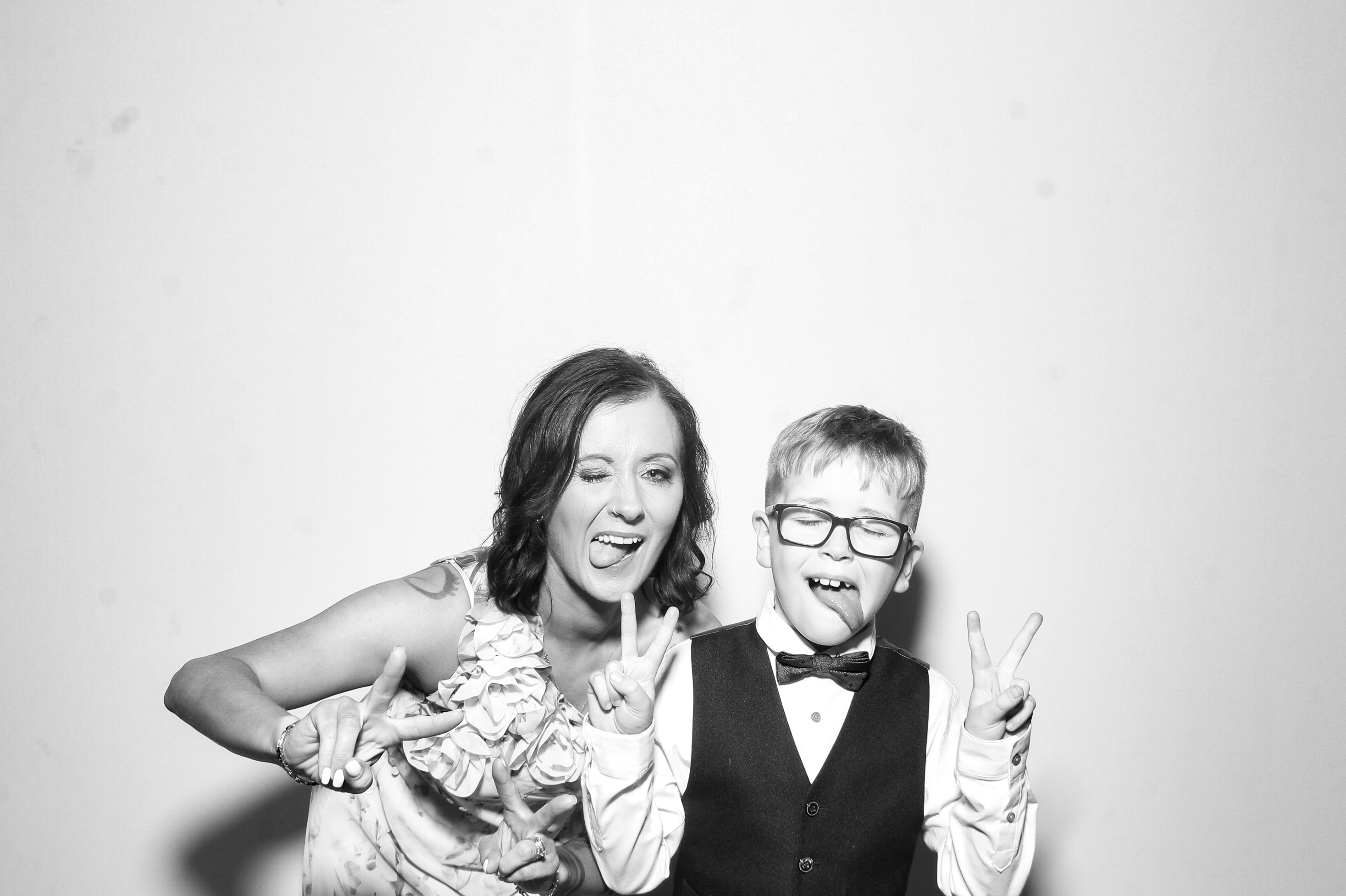 Ciaran & Oonagh | View more photos from the event at gallery.snapmagic.ie/u/SnapMagic/Ciaran-Oonagh