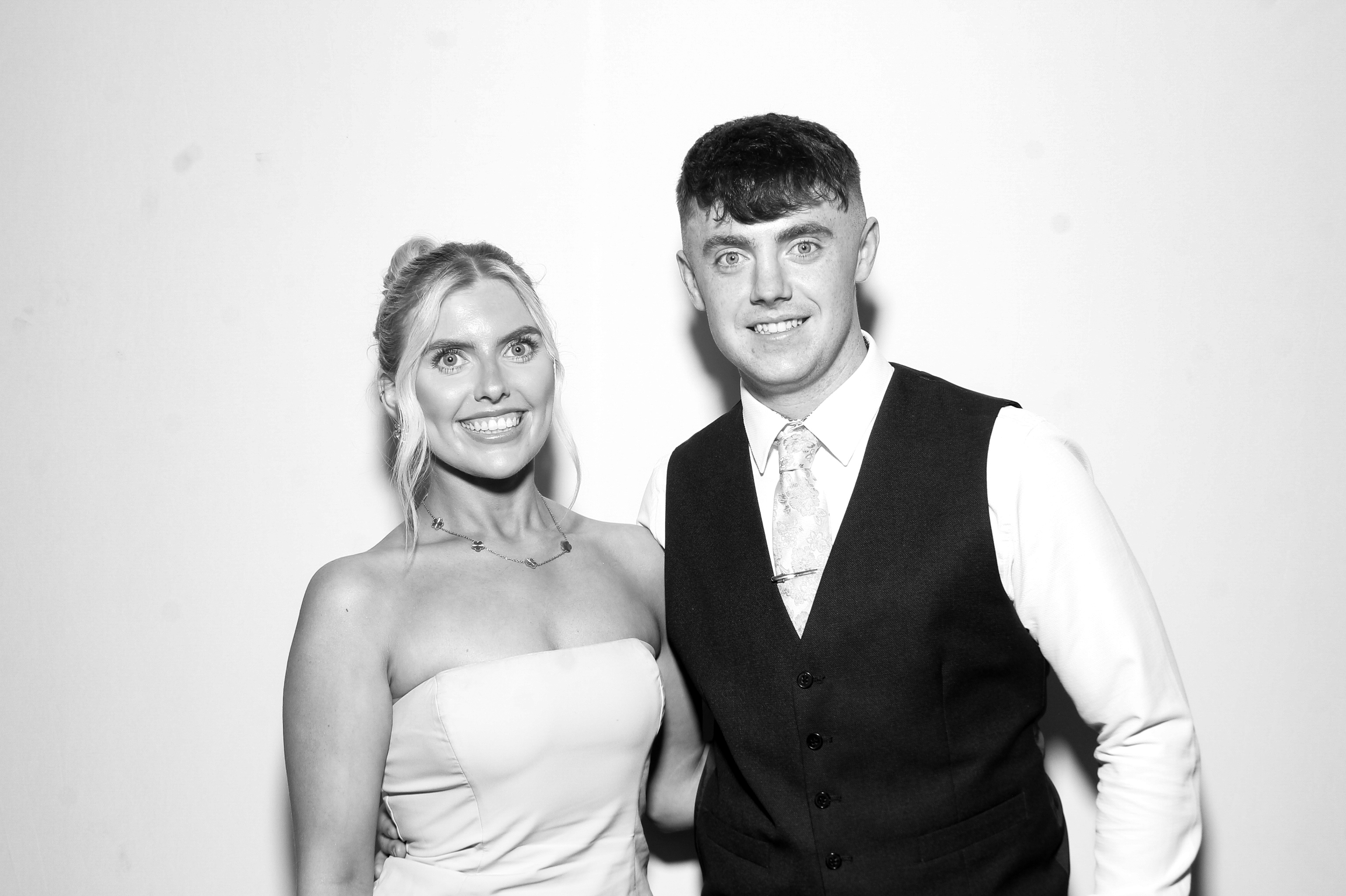 Ciaran & Oonagh | View more photos from the event at gallery.snapmagic.ie/u/SnapMagic/Ciaran-Oonagh