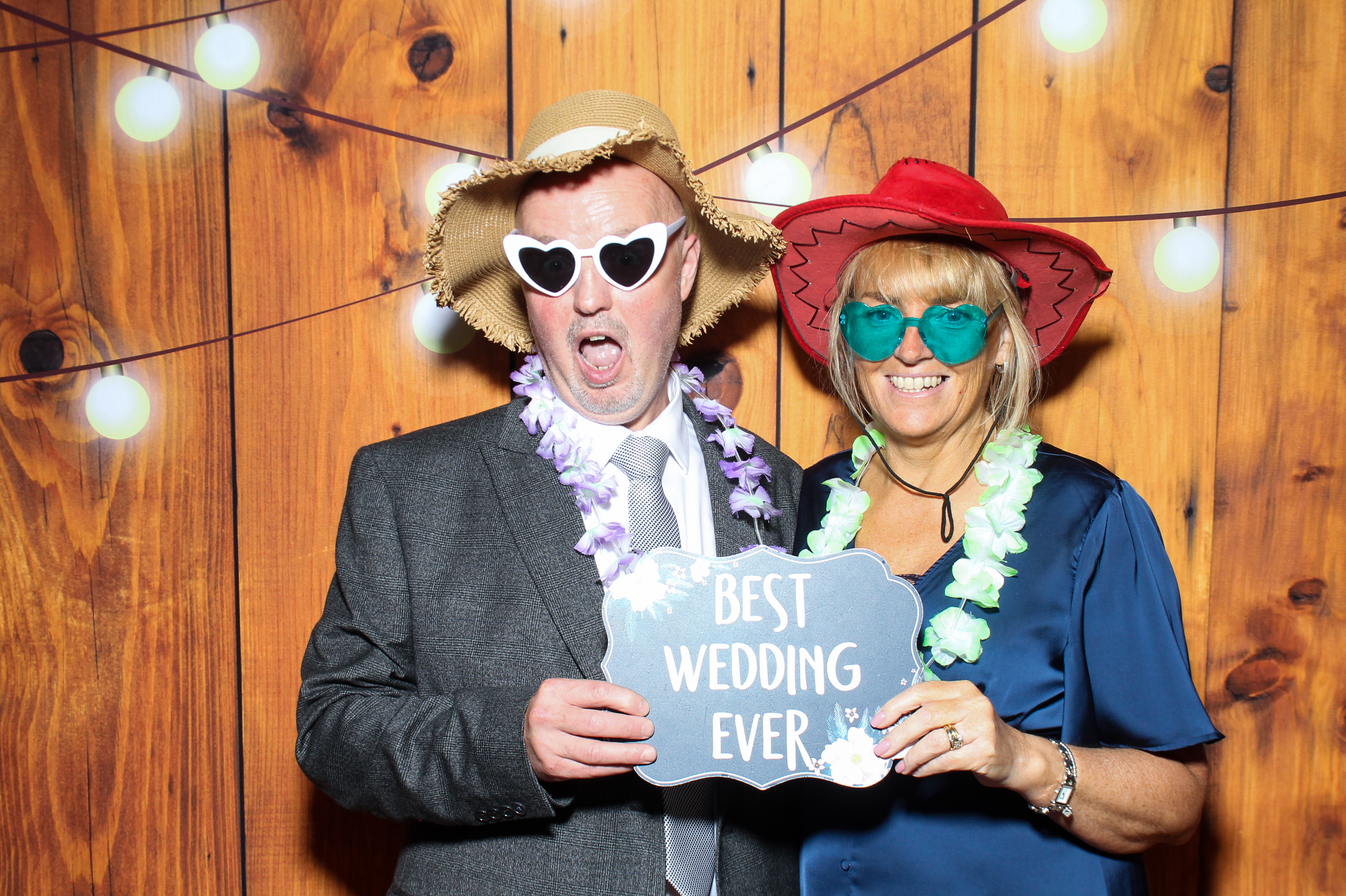 Ciaran & Oonagh | View more photos from the event at gallery.snapmagic.ie/u/SnapMagic/Ciaran-Oonagh
