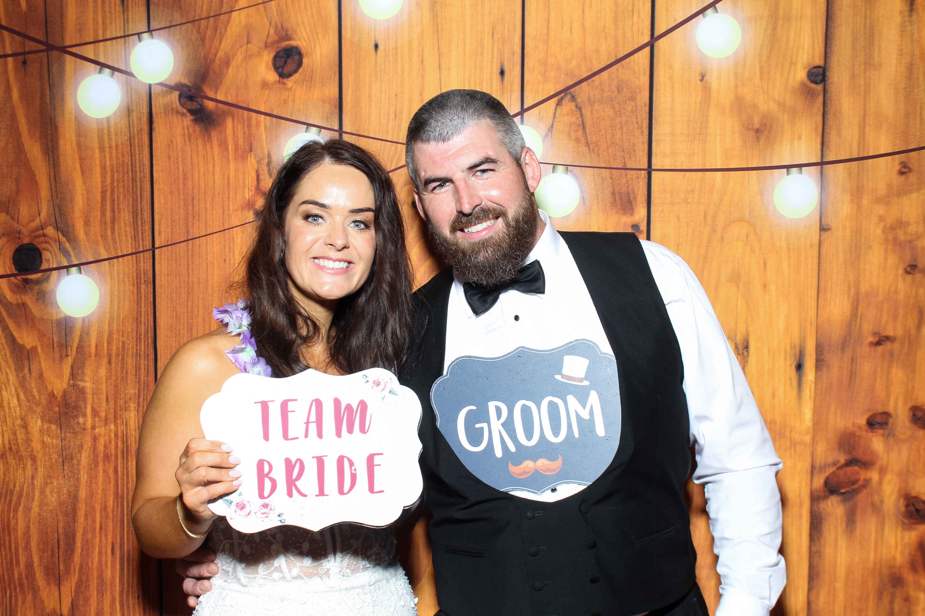 Ciaran & Oonagh | View more photos from the event at gallery.snapmagic.ie/u/SnapMagic/Ciaran-Oonagh