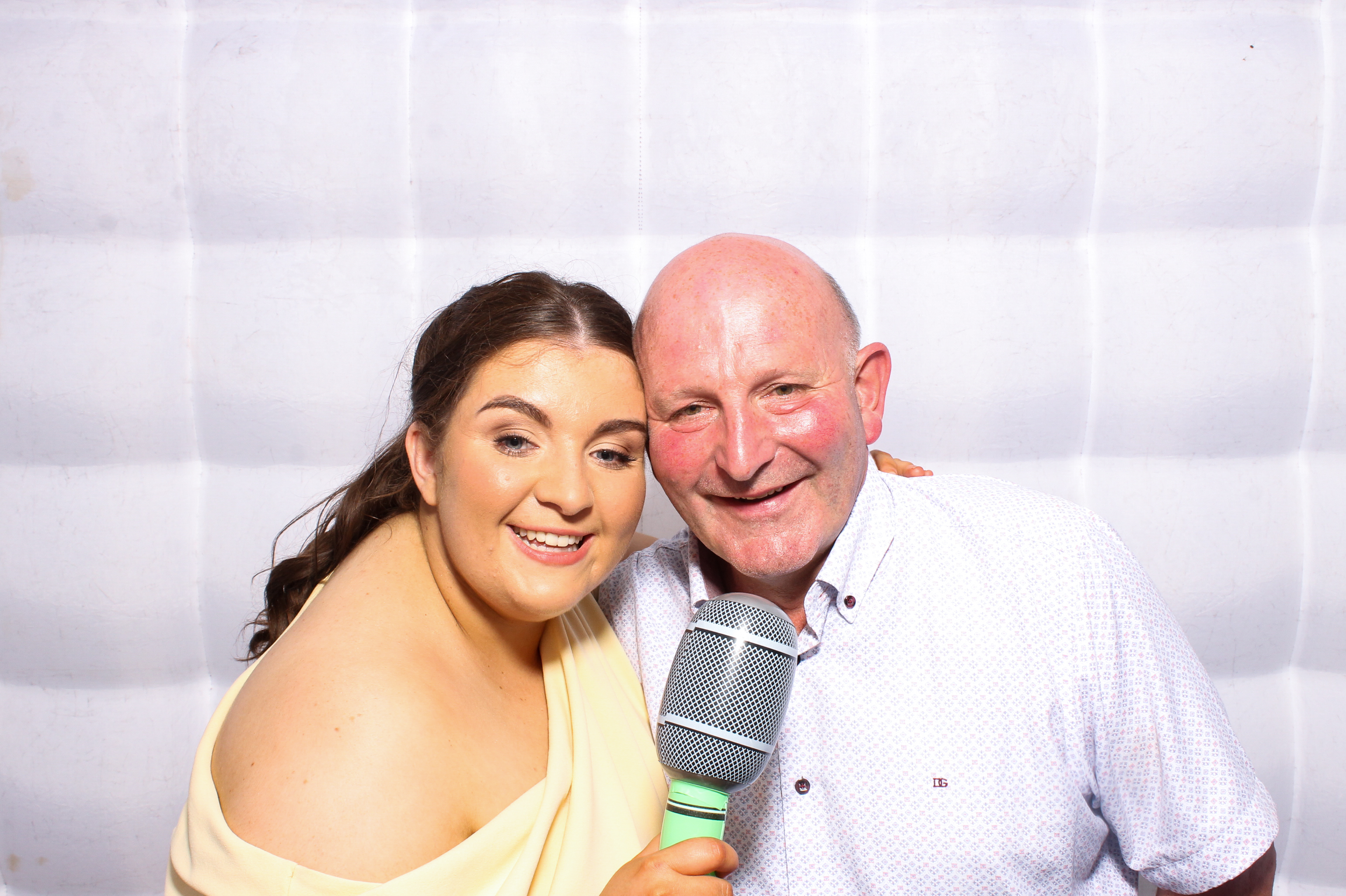 Claire & Darragh | View more photos from the event at gallery.snapmagic.ie/u/SnapMagic/Claire-Darragh