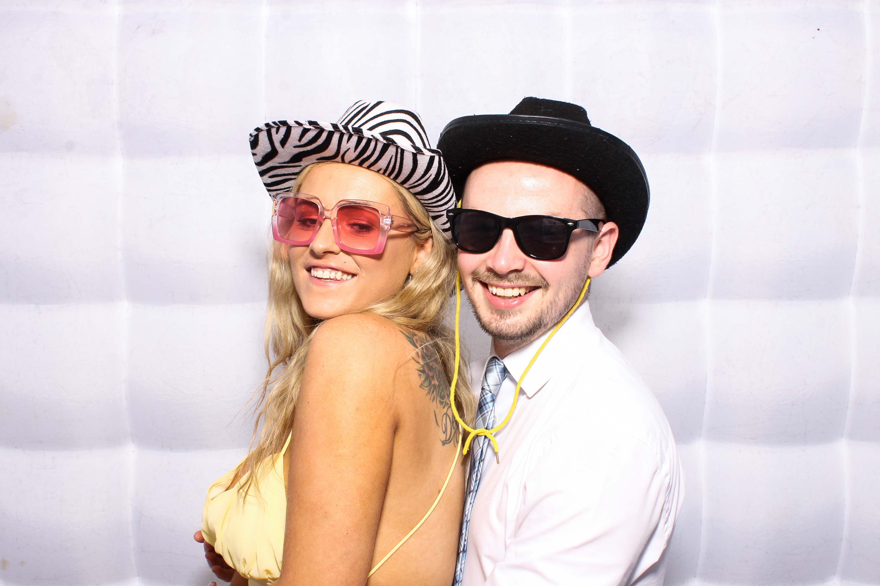 Claire & Darragh | View more photos from the event at gallery.snapmagic.ie/u/SnapMagic/Claire-Darragh