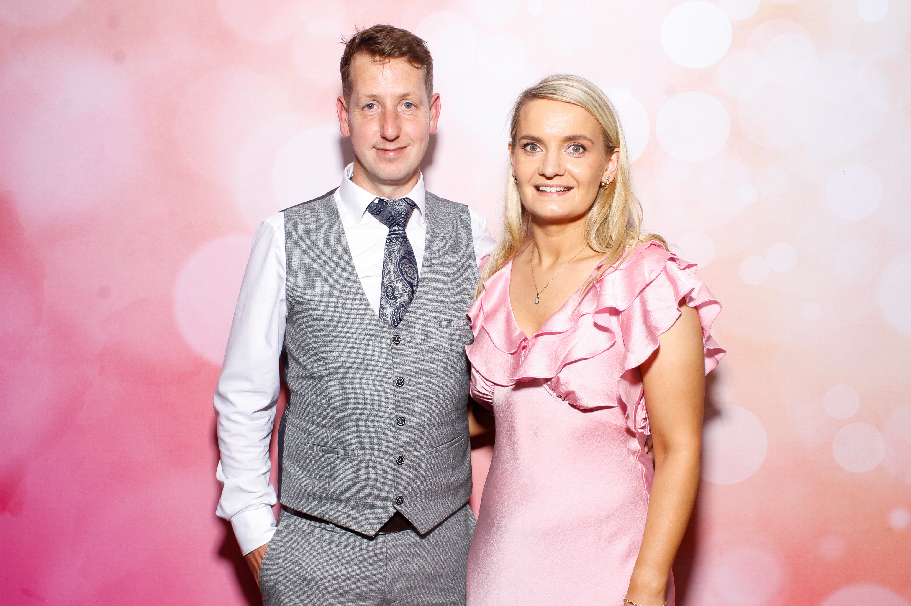 Claire & Paul | View more photos from the event at gallery.snapmagic.ie/u/SnapMagic/Claire-Paul