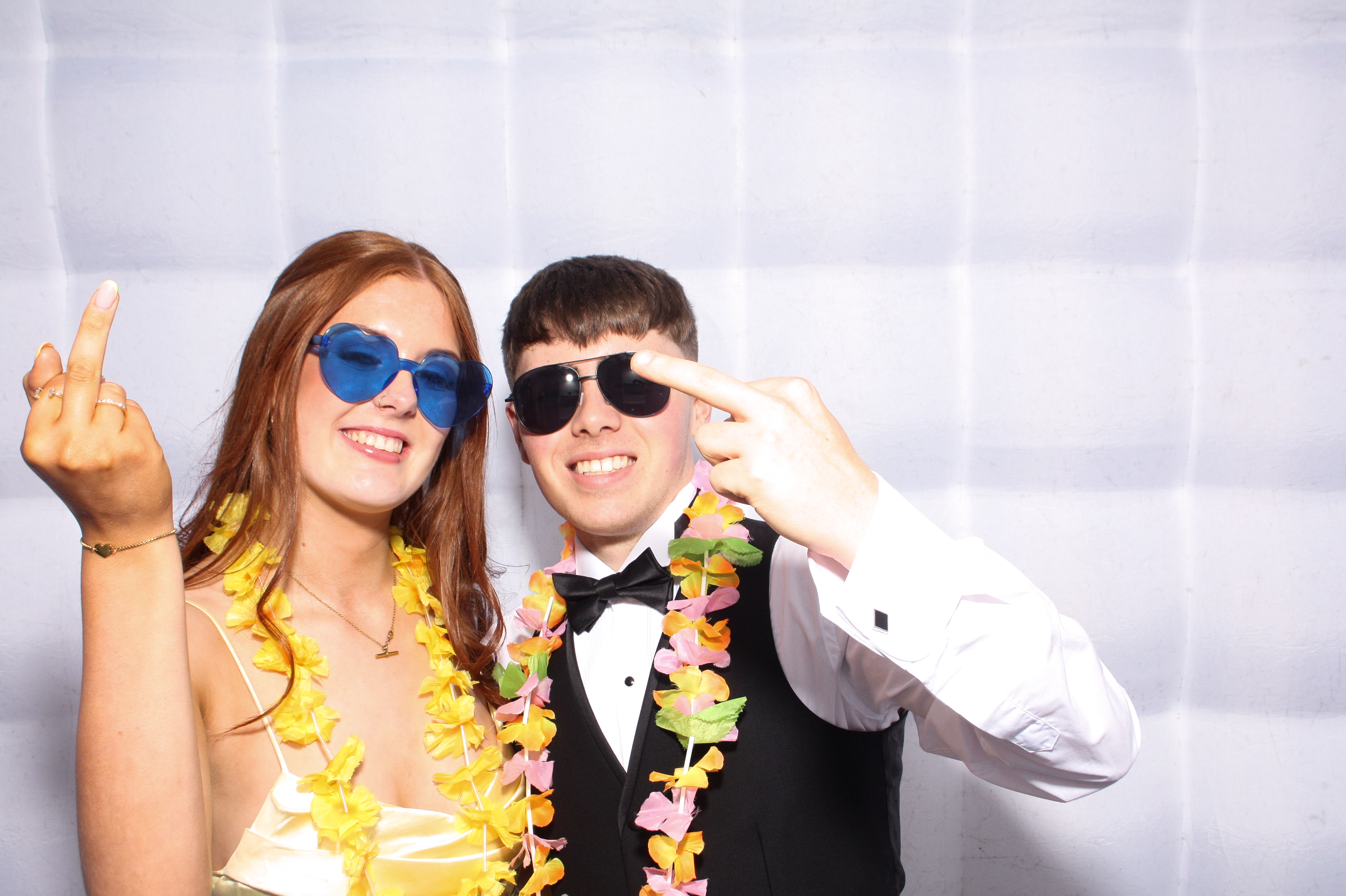 Danielle & Simon | View more photos from the event at gallery.snapmagic.ie/u/SnapMagic/Danielle-Simon