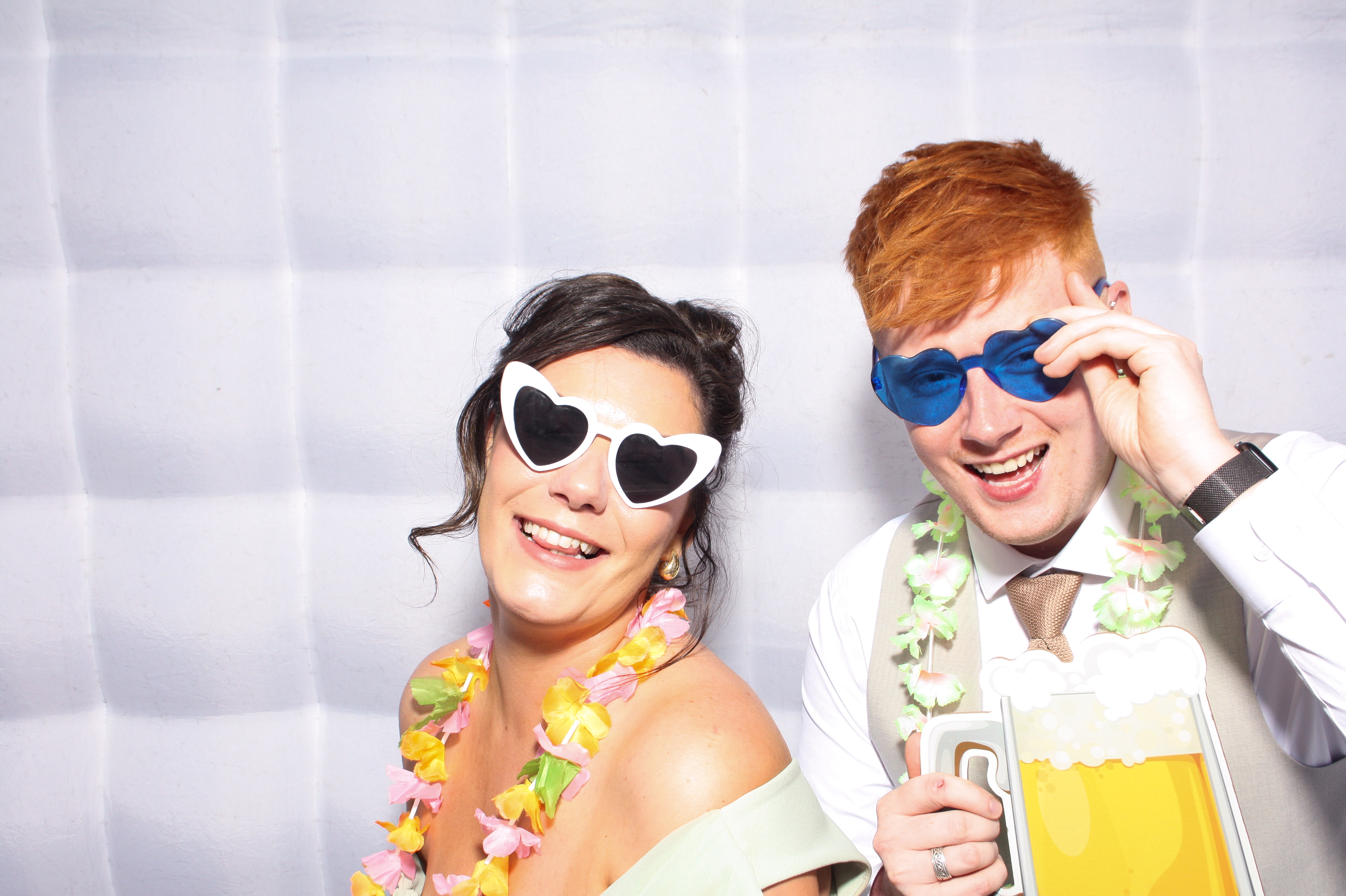 Danielle & Simon | View more photos from the event at gallery.snapmagic.ie/u/SnapMagic/Danielle-Simon