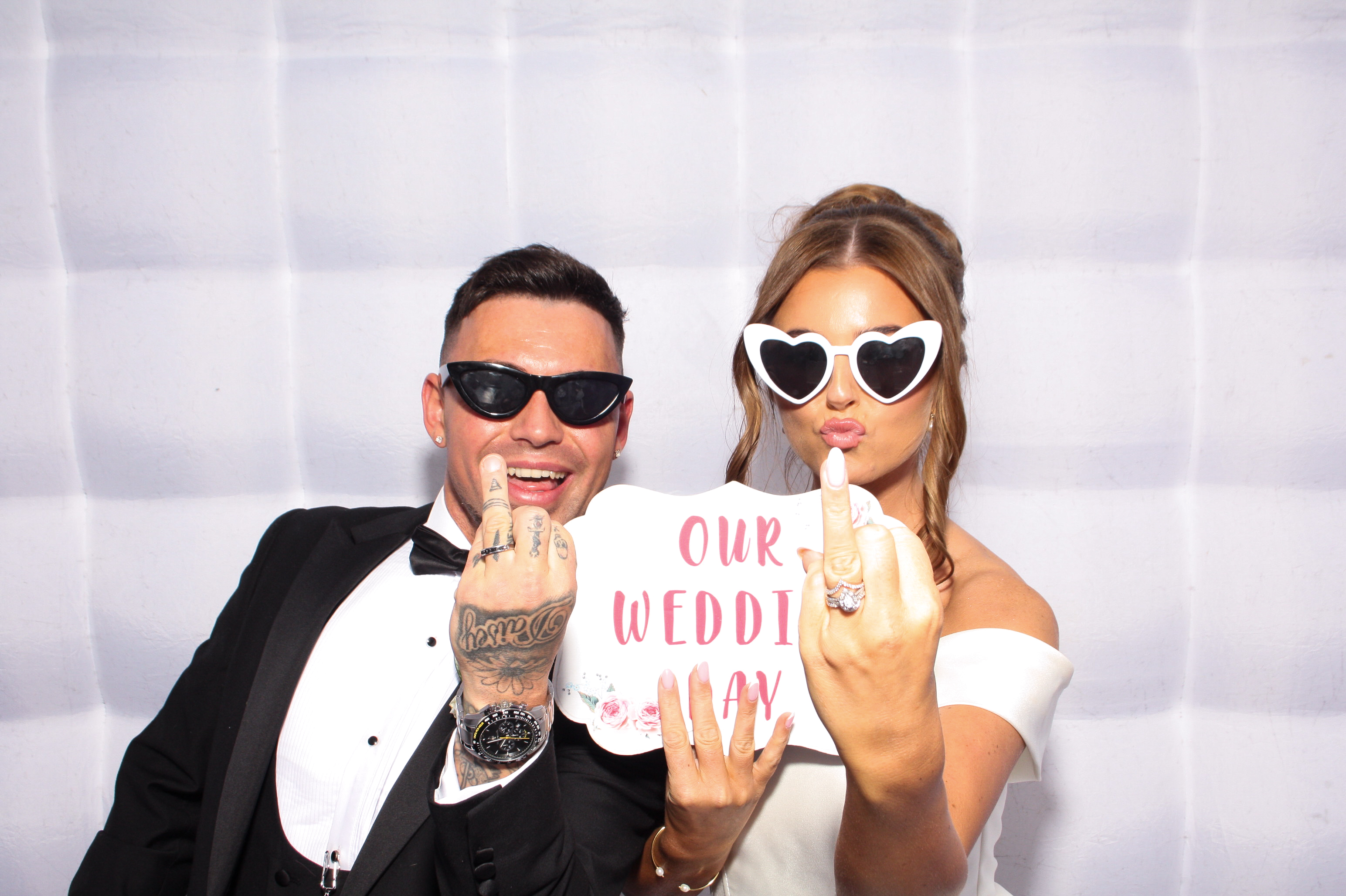 Danielle & Simon | View more photos from the event at gallery.snapmagic.ie/u/SnapMagic/Danielle-Simon