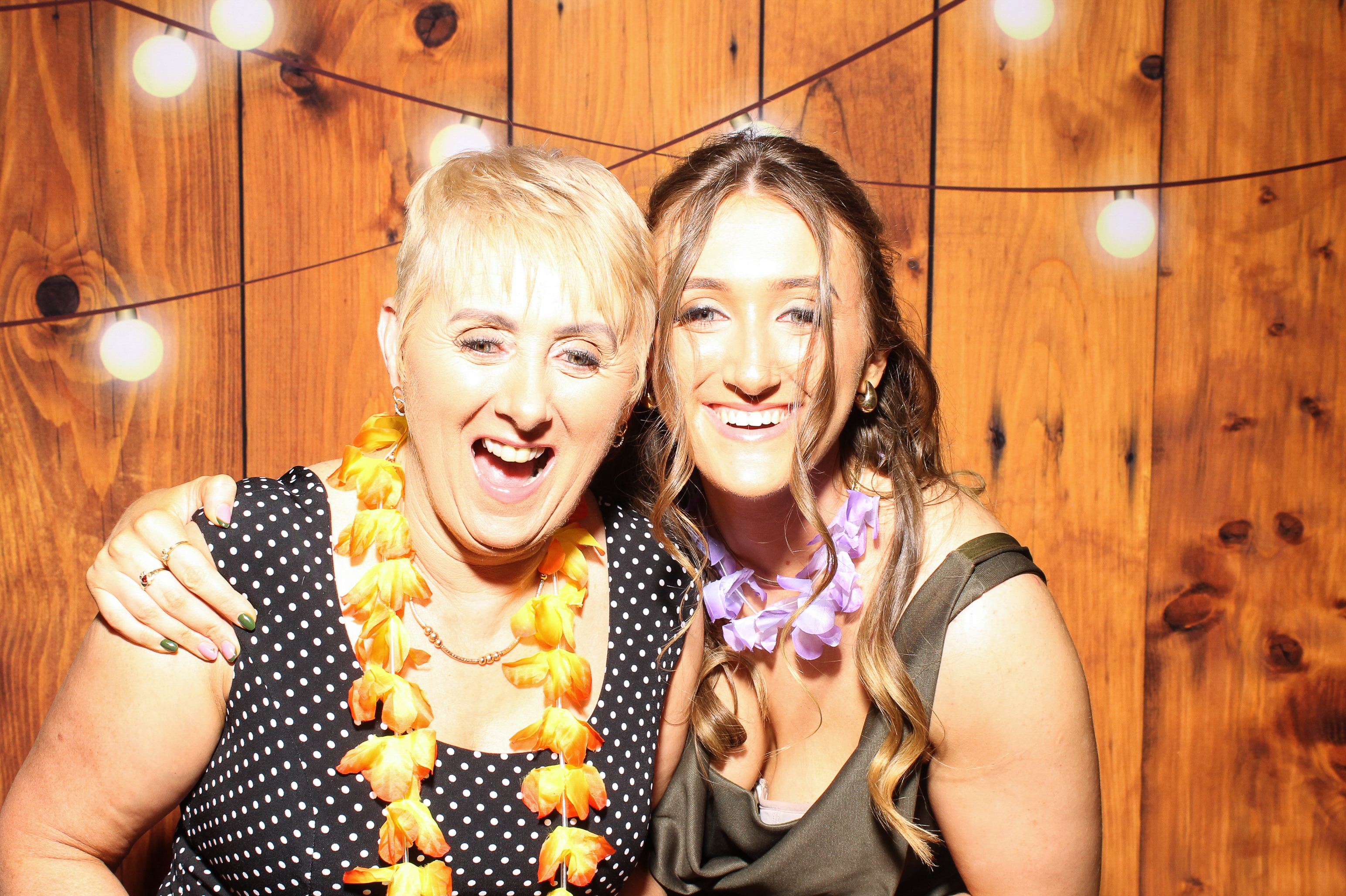Emer & Conor's Wedding | View more photos from the event at gallery.snapmagic.ie/u/SnapMagic/Emer-Conors-Wedding