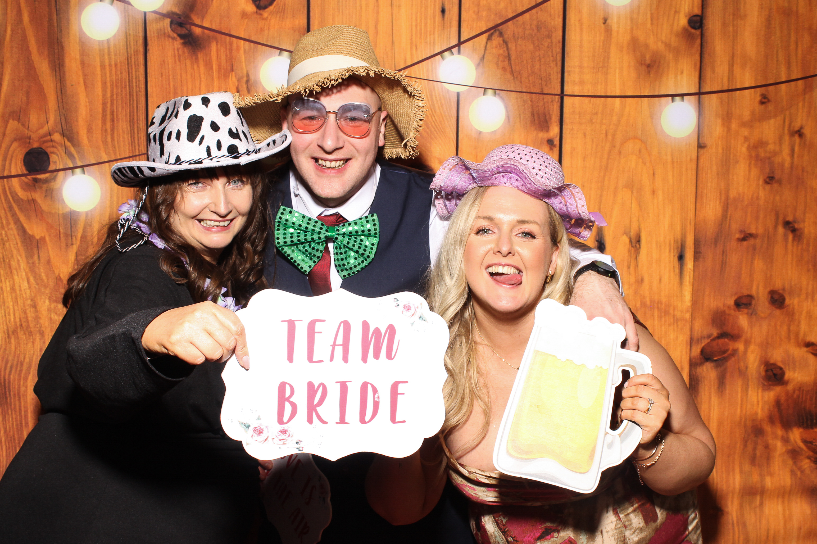 Emer & Conor's Wedding | View more photos from the event at gallery.snapmagic.ie/u/SnapMagic/Emer-Conors-Wedding