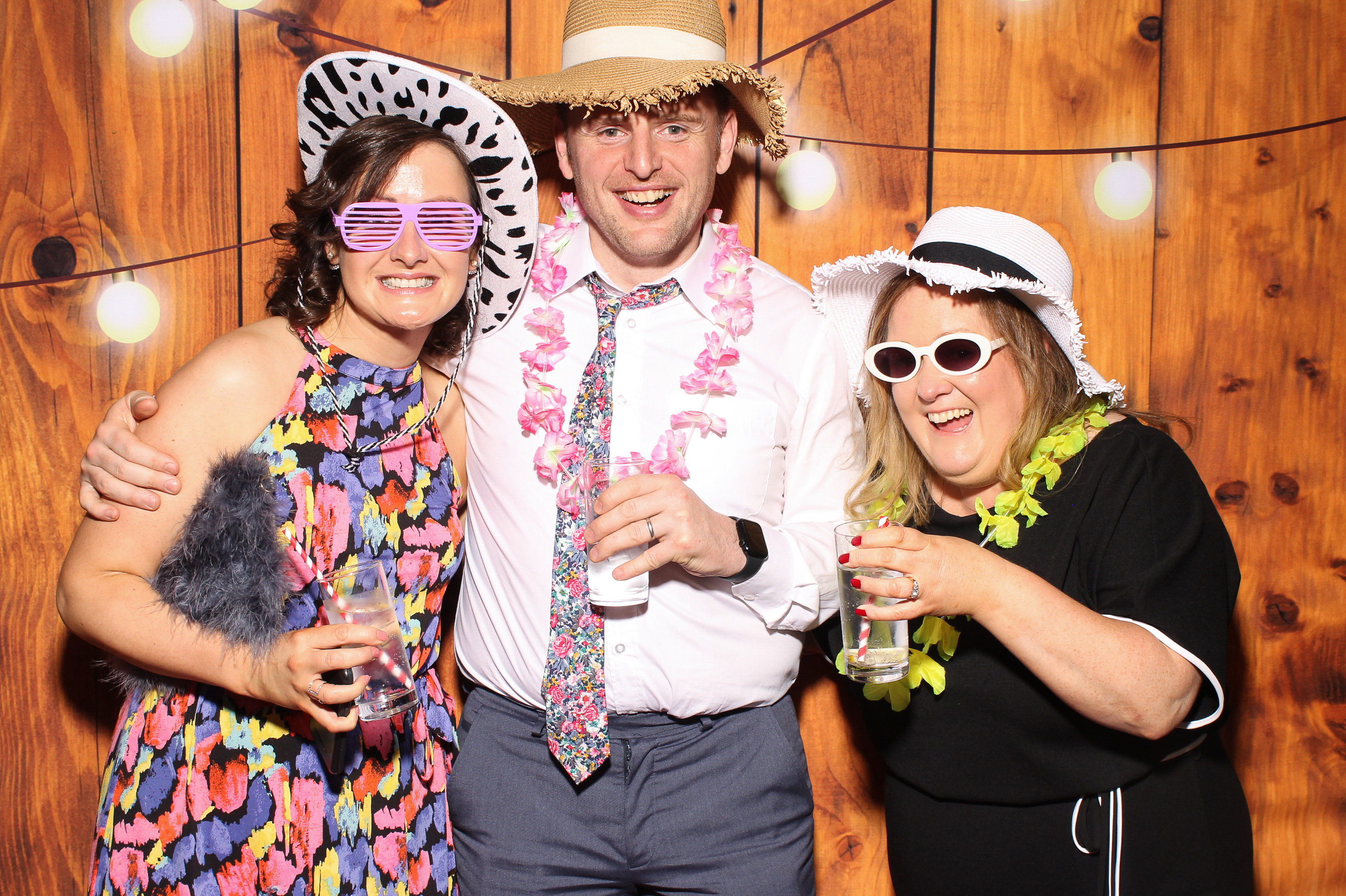 Emer & Conor's Wedding | View more photos from the event at gallery.snapmagic.ie/u/SnapMagic/Emer-Conors-Wedding