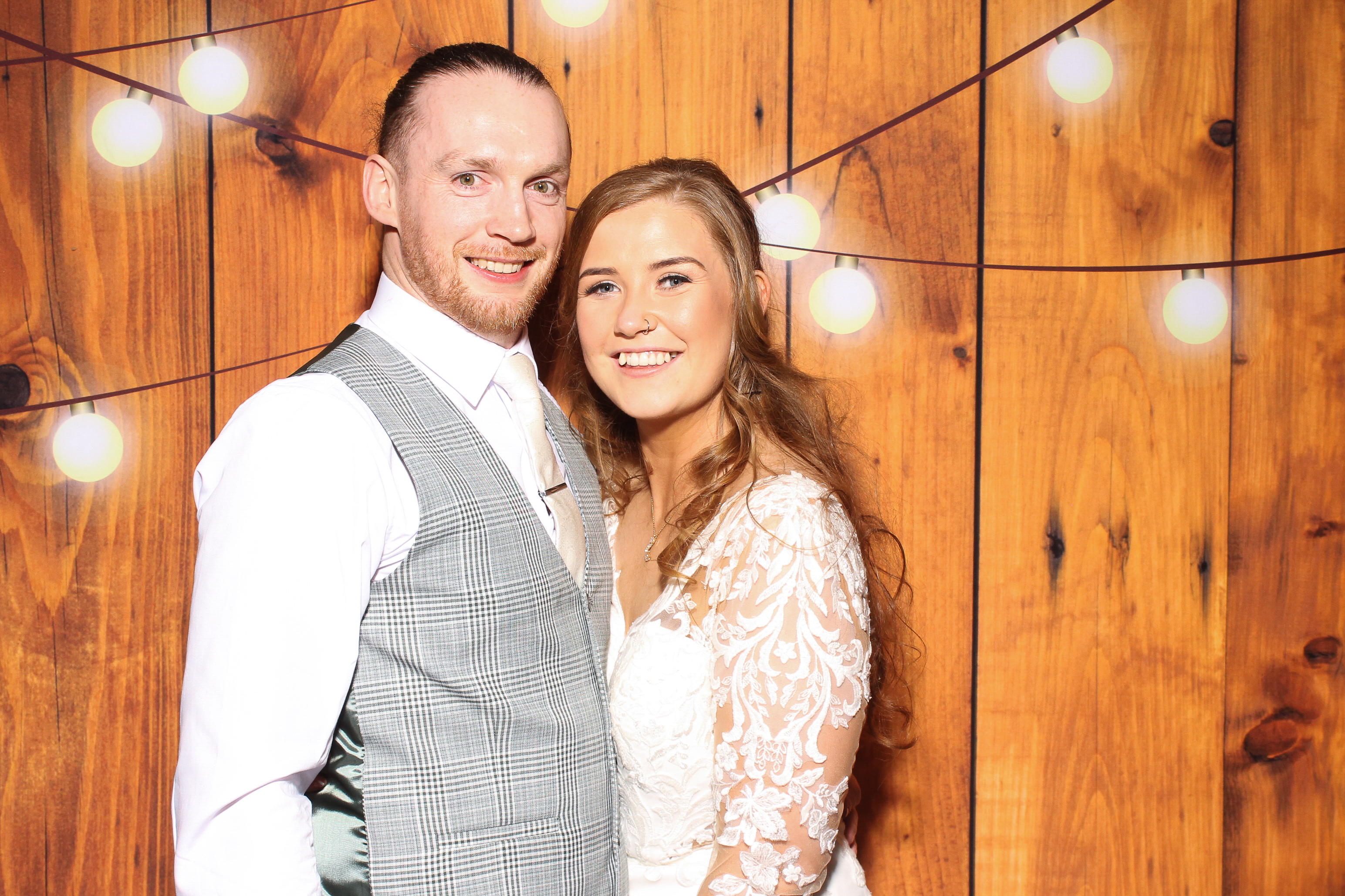 Emer & Conor's Wedding | View more photos from the event at gallery.snapmagic.ie/u/SnapMagic/Emer-Conors-Wedding