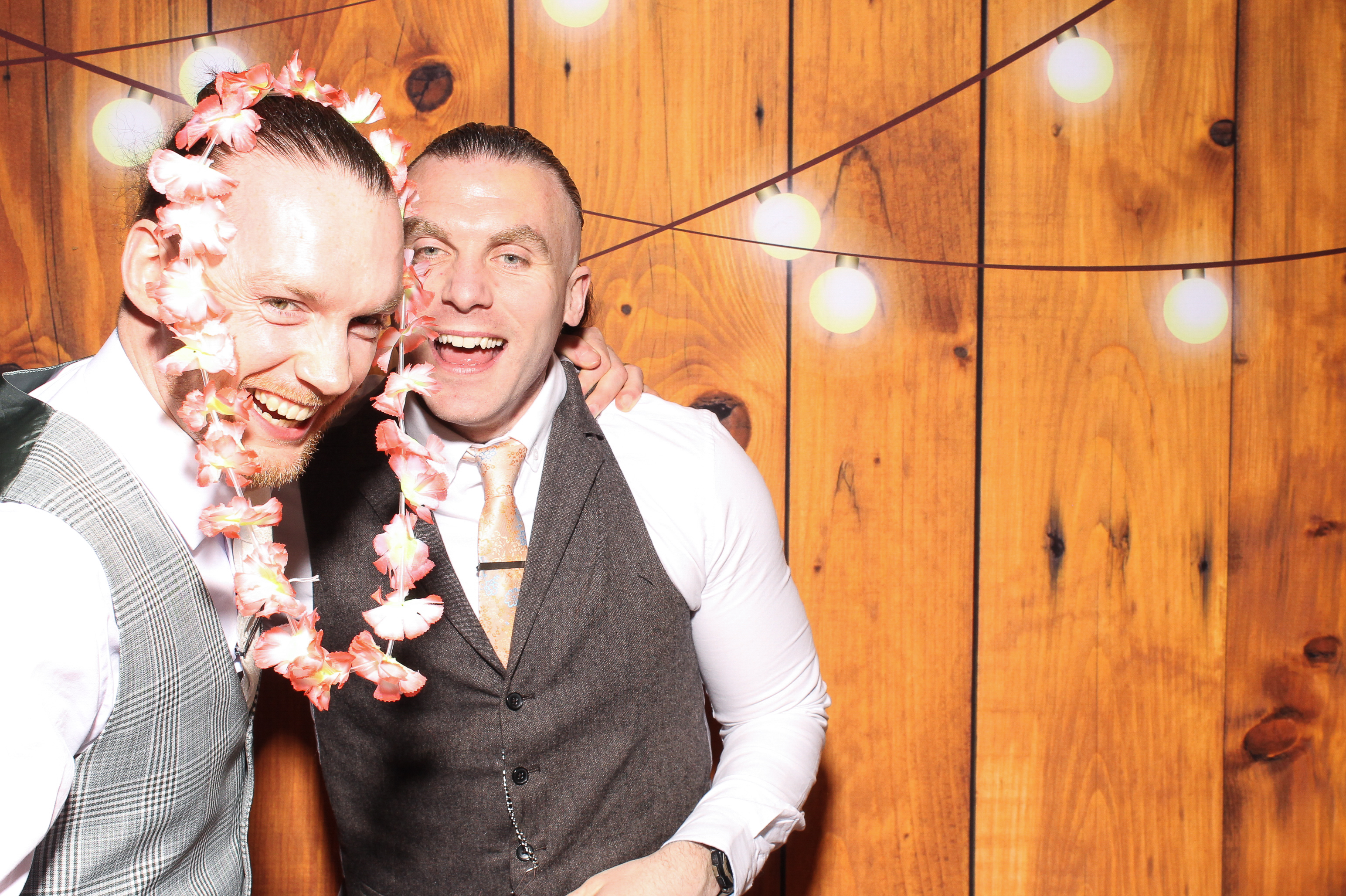 Emer & Conor's Wedding | View more photos from the event at gallery.snapmagic.ie/u/SnapMagic/Emer-Conors-Wedding