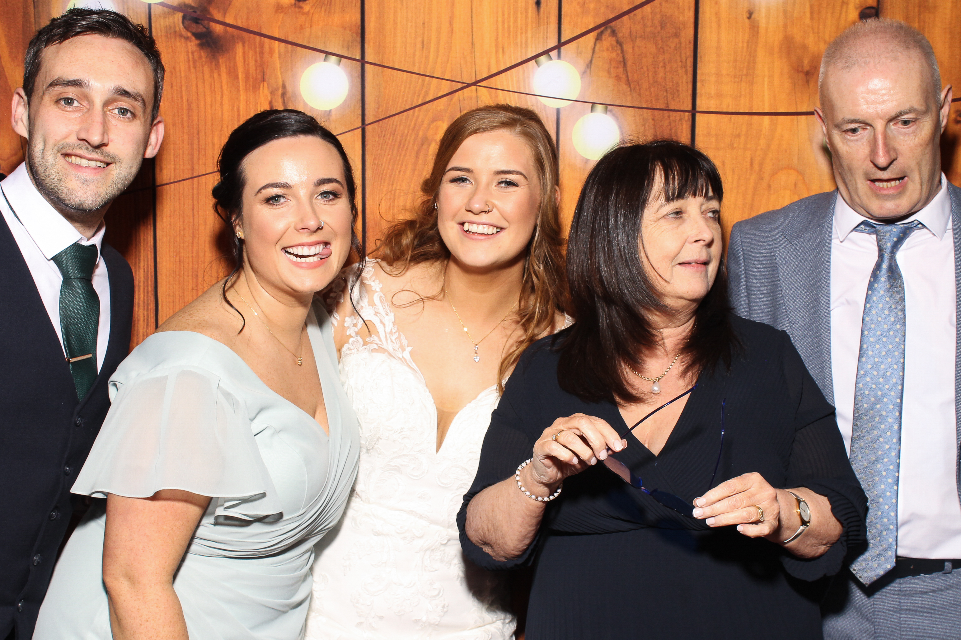 Emer & Conor's Wedding | View more photos from the event at gallery.snapmagic.ie/u/SnapMagic/Emer-Conors-Wedding