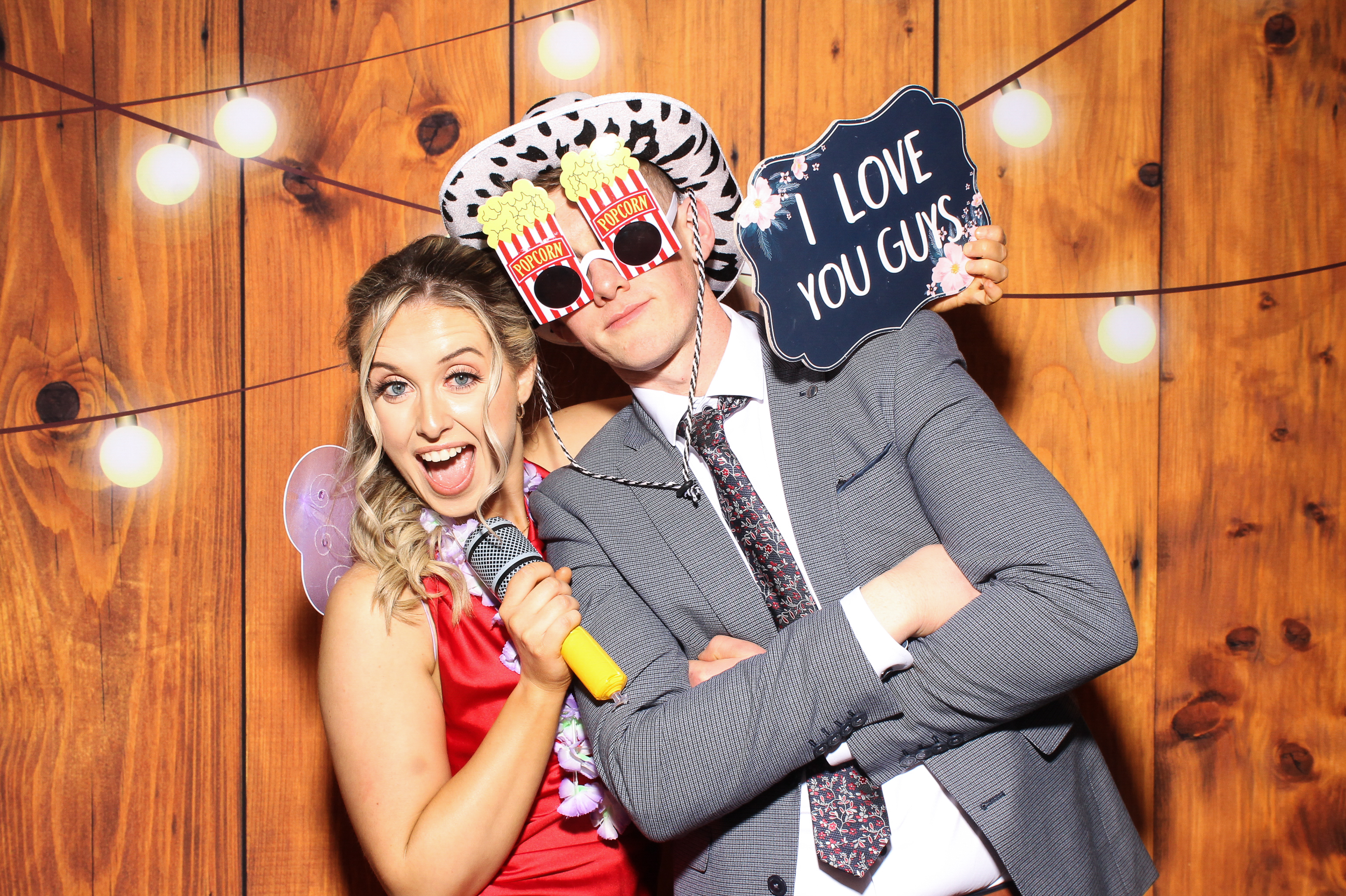 Emer & Conor's Wedding | View more photos from the event at gallery.snapmagic.ie/u/SnapMagic/Emer-Conors-Wedding
