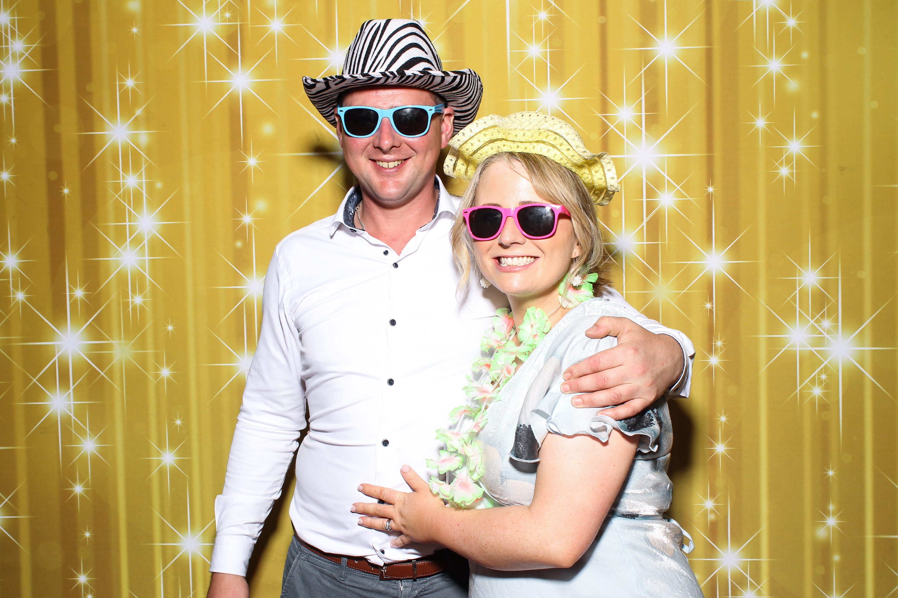 Emma & Niall | View more photos from the event at gallery.snapmagic.ie/u/SnapMagic/Emma-Niall