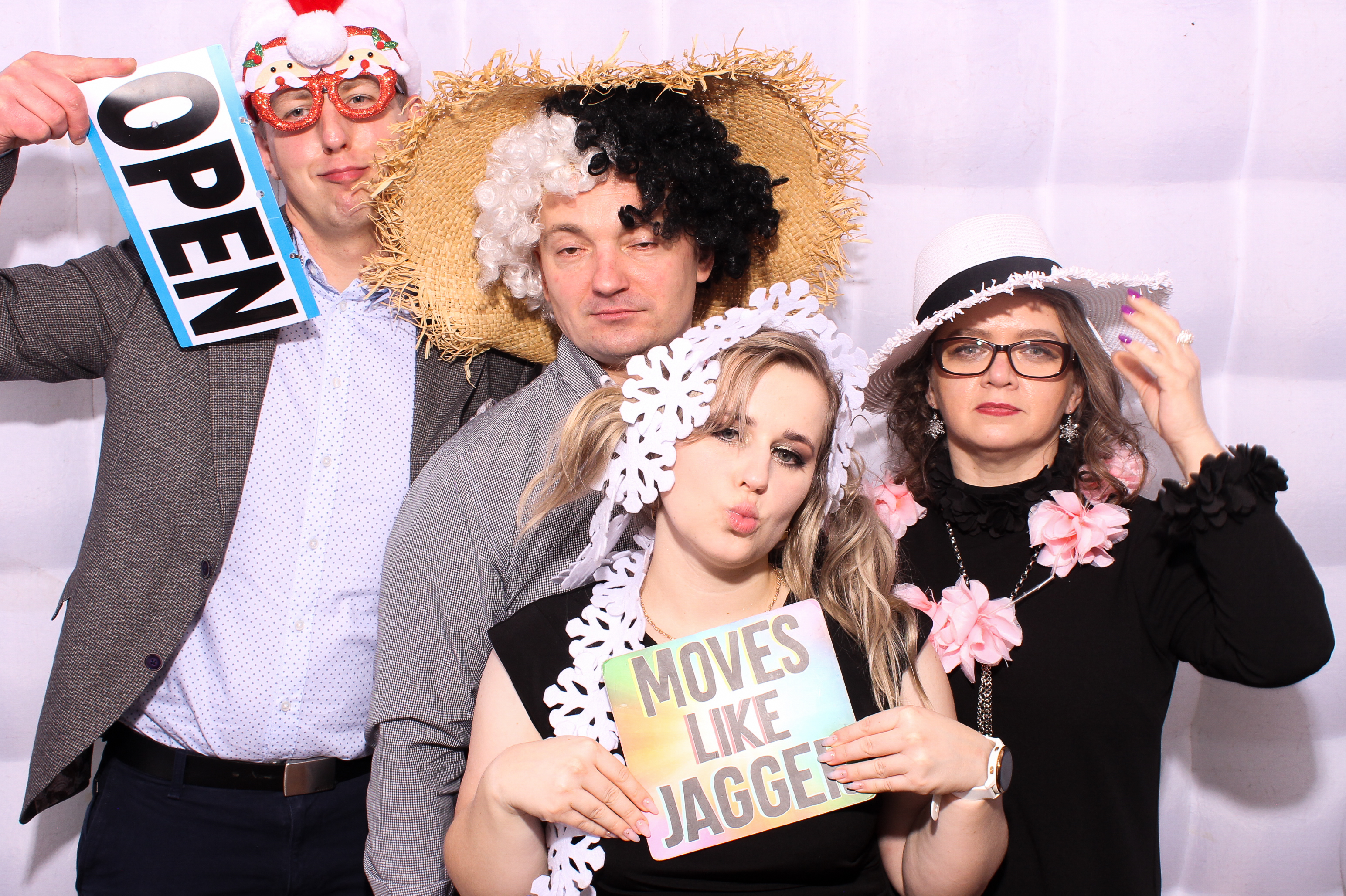 Integer Christmas Party 2024 | View more photos from the event at gallery.snapmagic.ie/u/SnapMagic/Integer-Christmas-Party-2024