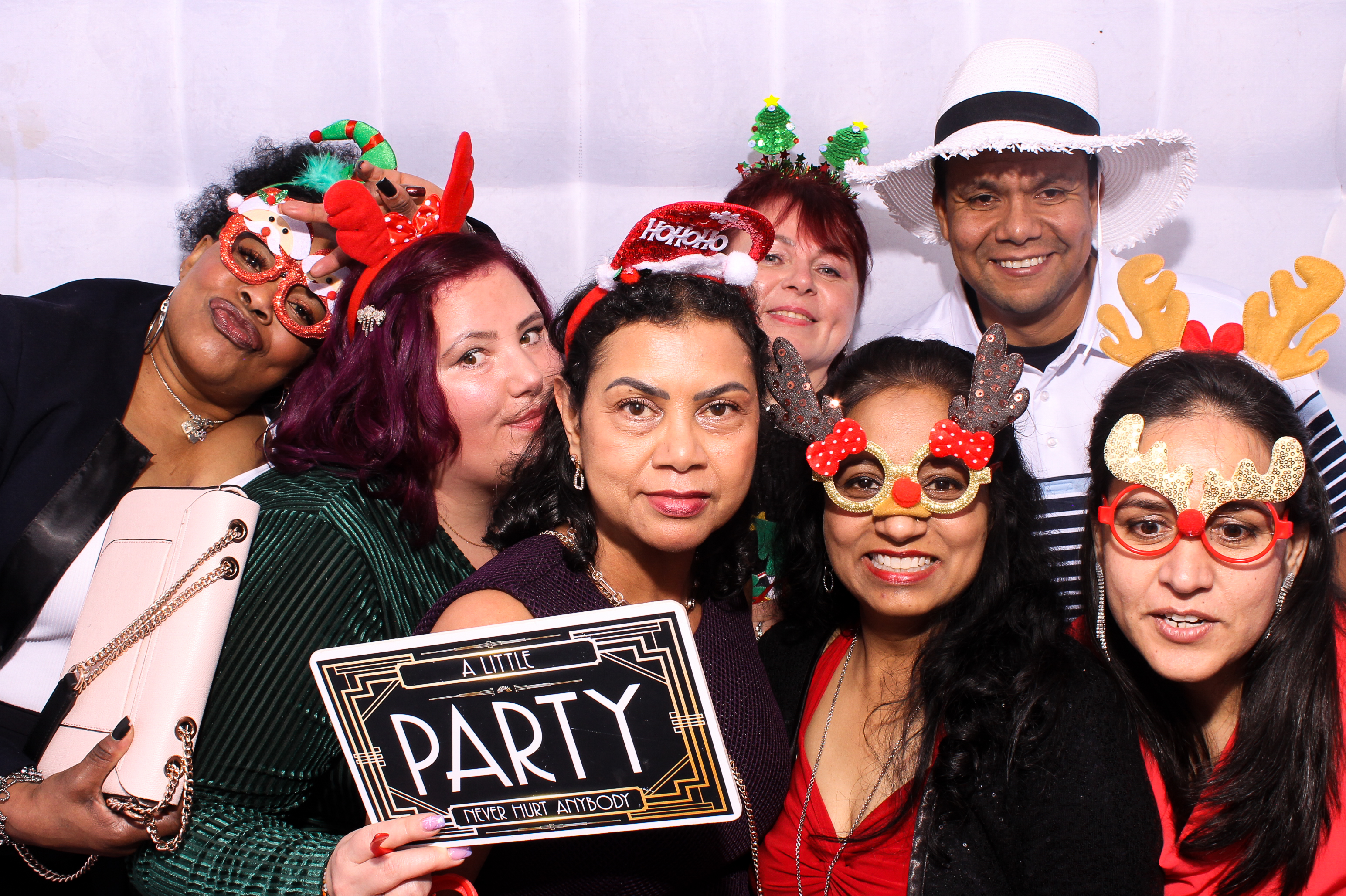 Integer Christmas Party 2024 | View more photos from the event at gallery.snapmagic.ie/u/SnapMagic/Integer-Christmas-Party-2024