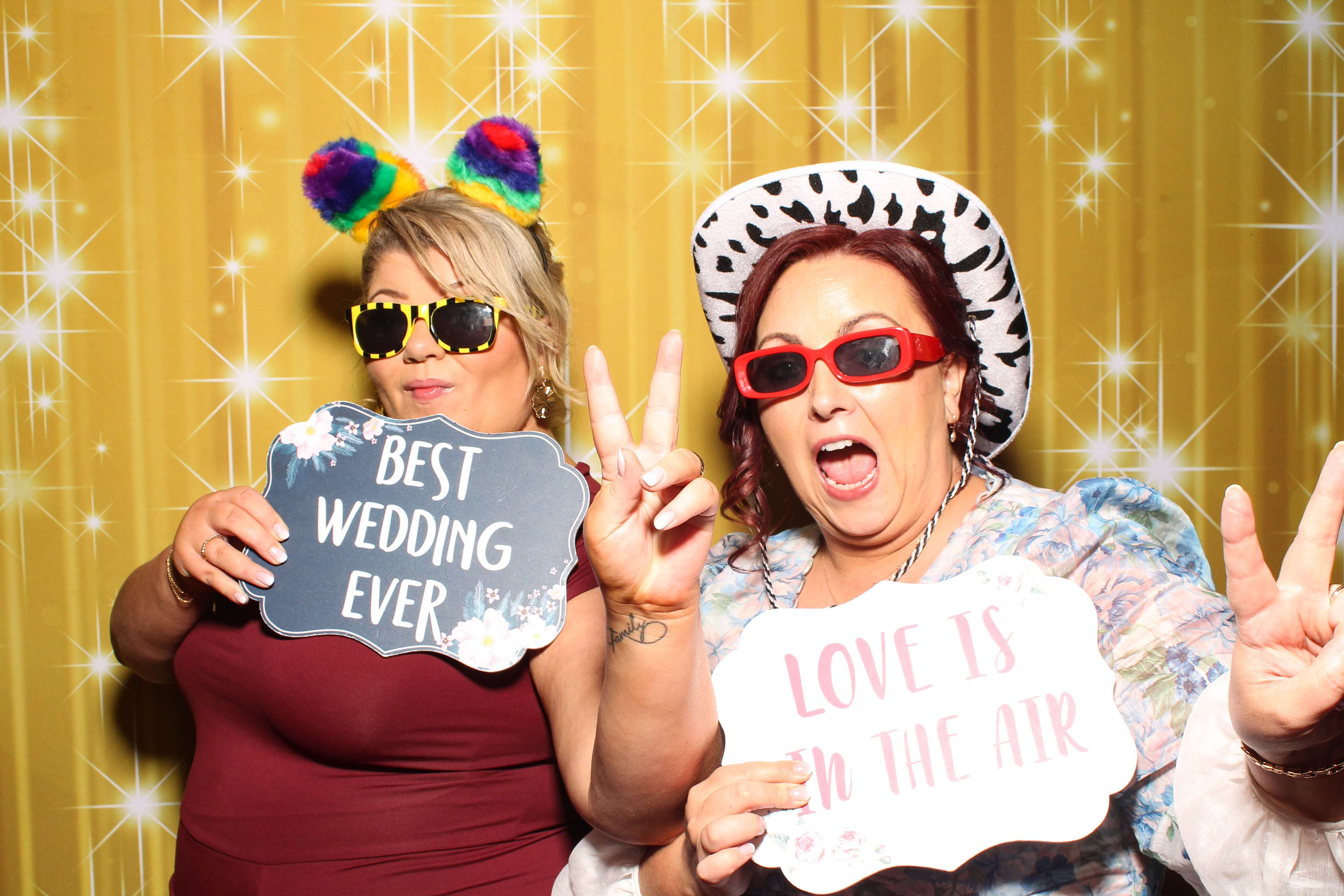 Lorraine & David's Wedding | View more photos from the event at gallery.snapmagic.ie/u/SnapMagic/Lorraine-Davids-Wedding
