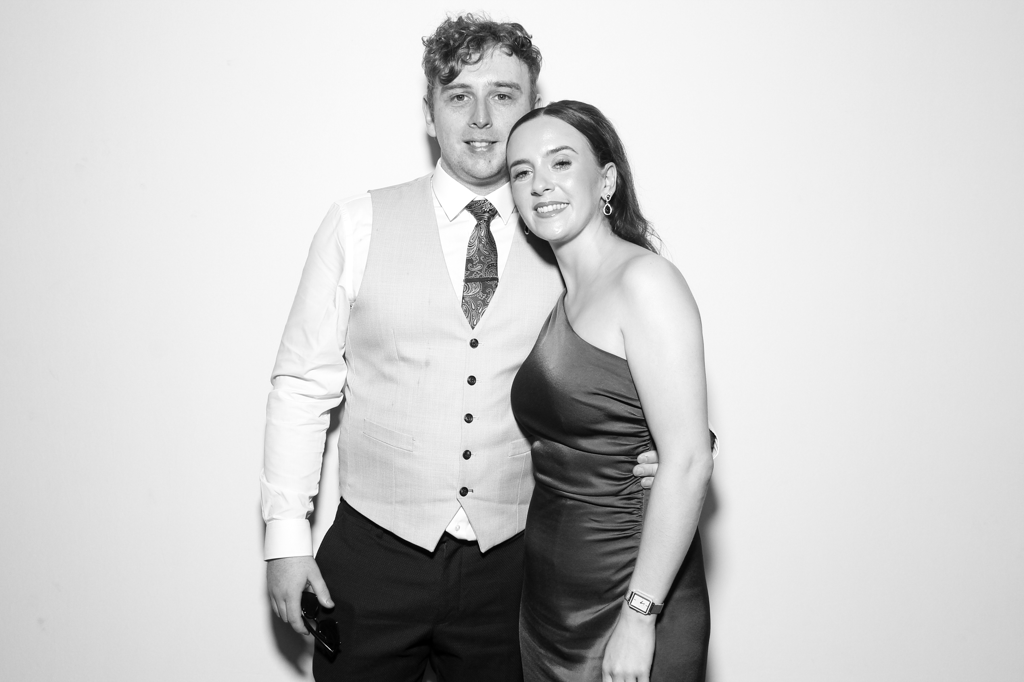 Nicola & Gary | View more photos from the event at gallery.snapmagic.ie/u/SnapMagic/Nicola-Gary