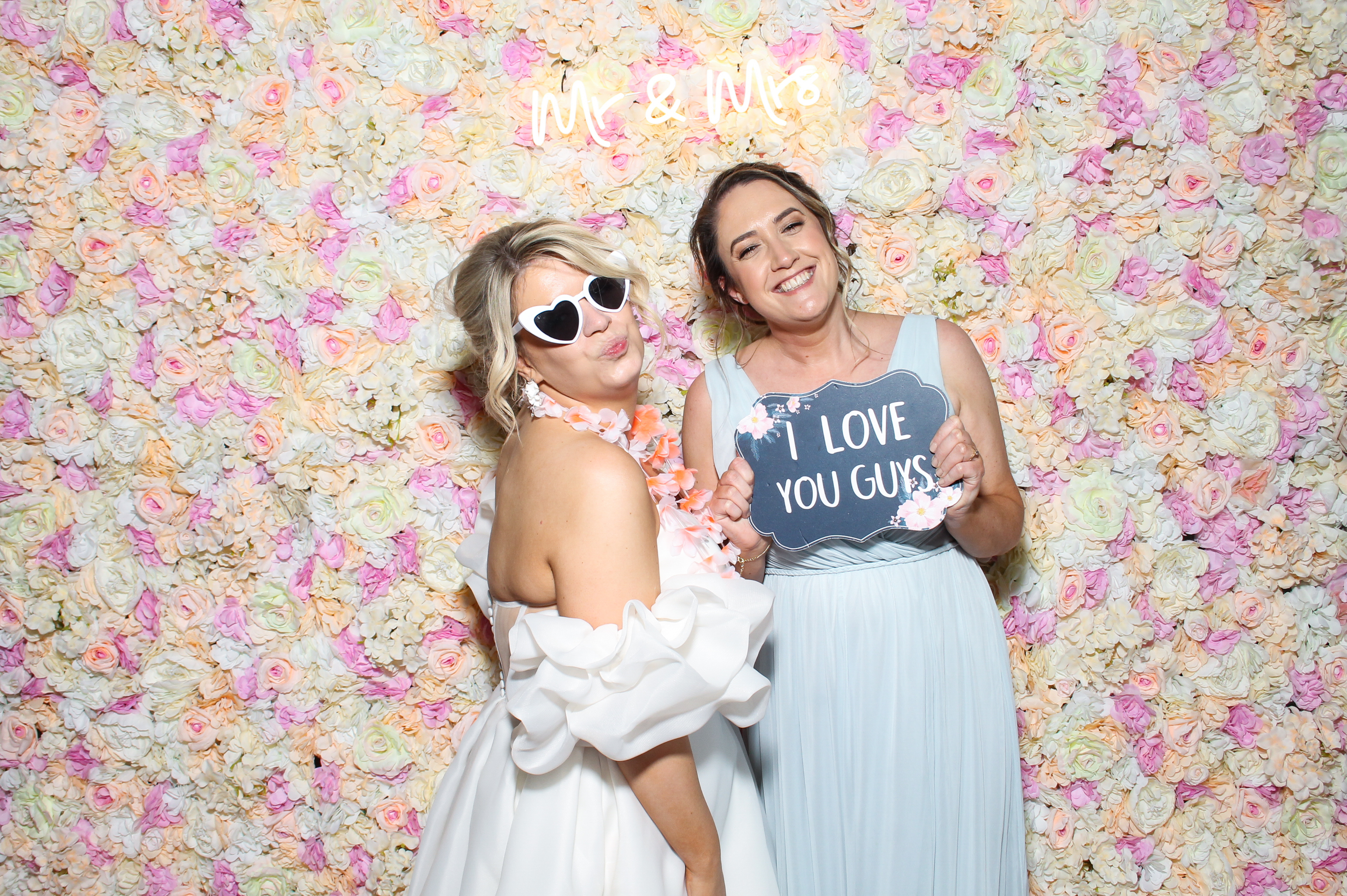 Nicole & Kieran's Wedding | View more photos from the event at gallery.snapmagic.ie/u/SnapMagic/Nicole-Kierans-Wedding