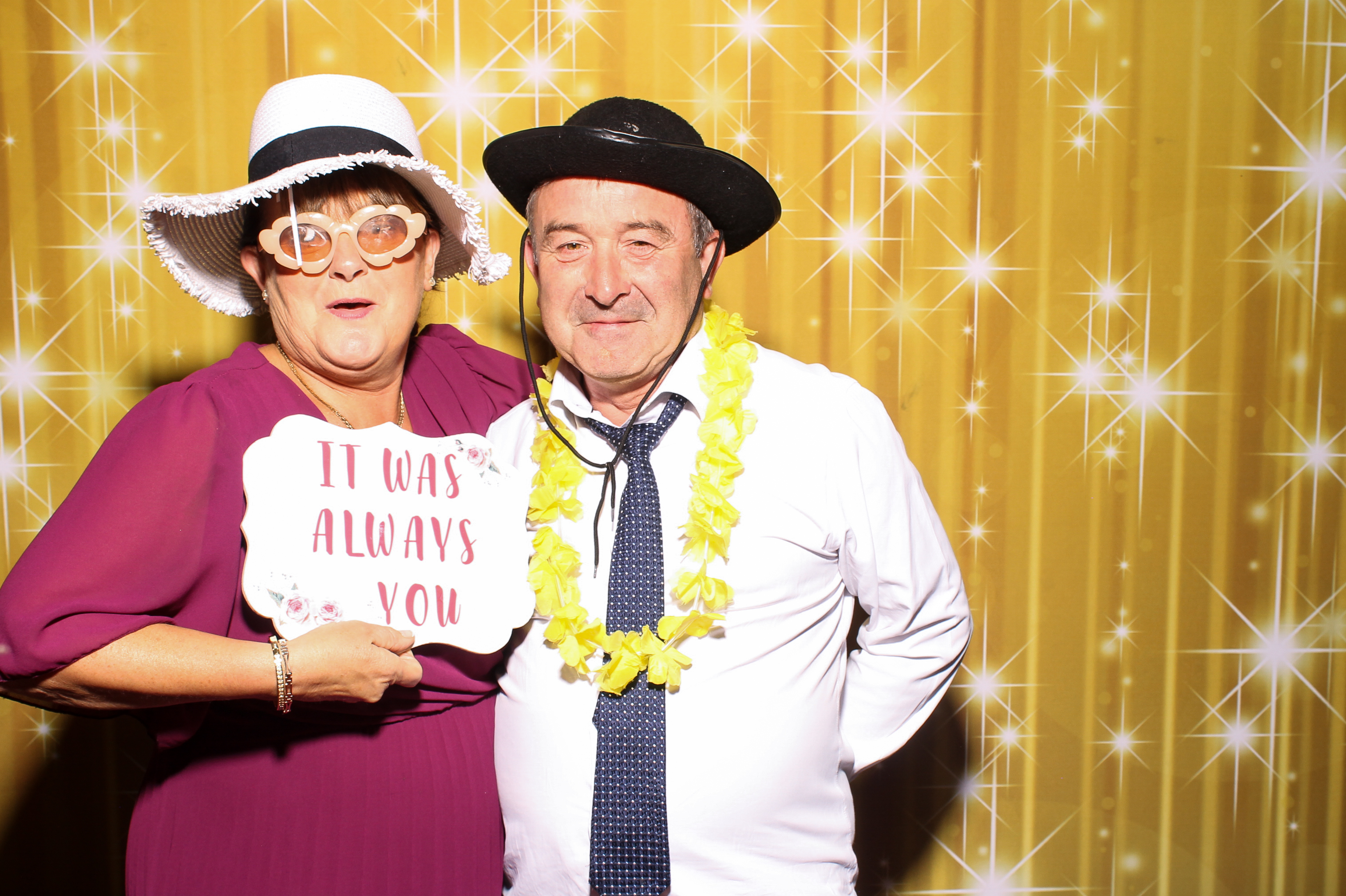 Rachel & Mick | View more photos from the event at gallery.snapmagic.ie/u/SnapMagic/Rachel-Mick