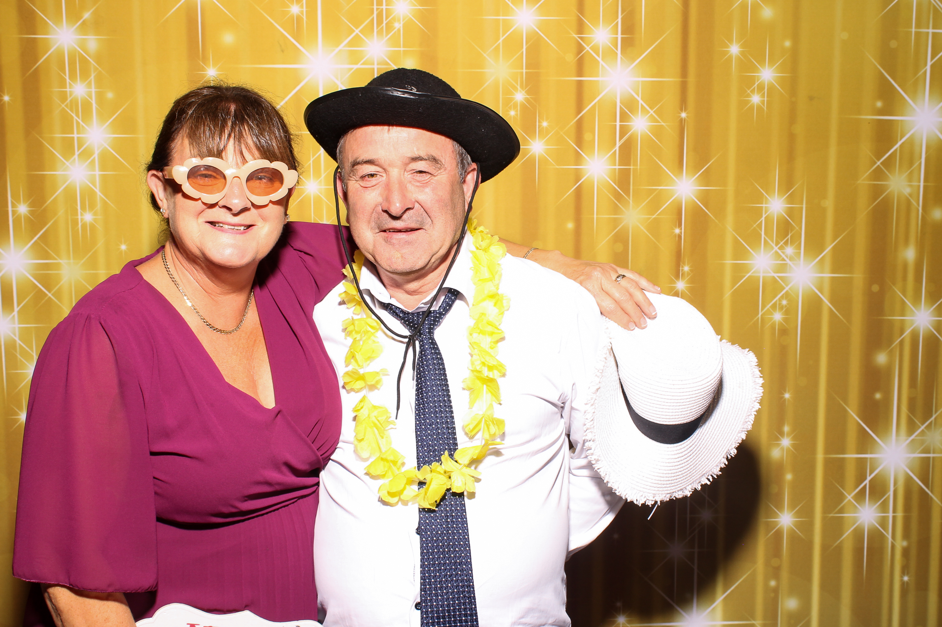 Rachel & Mick | View more photos from the event at gallery.snapmagic.ie/u/SnapMagic/Rachel-Mick