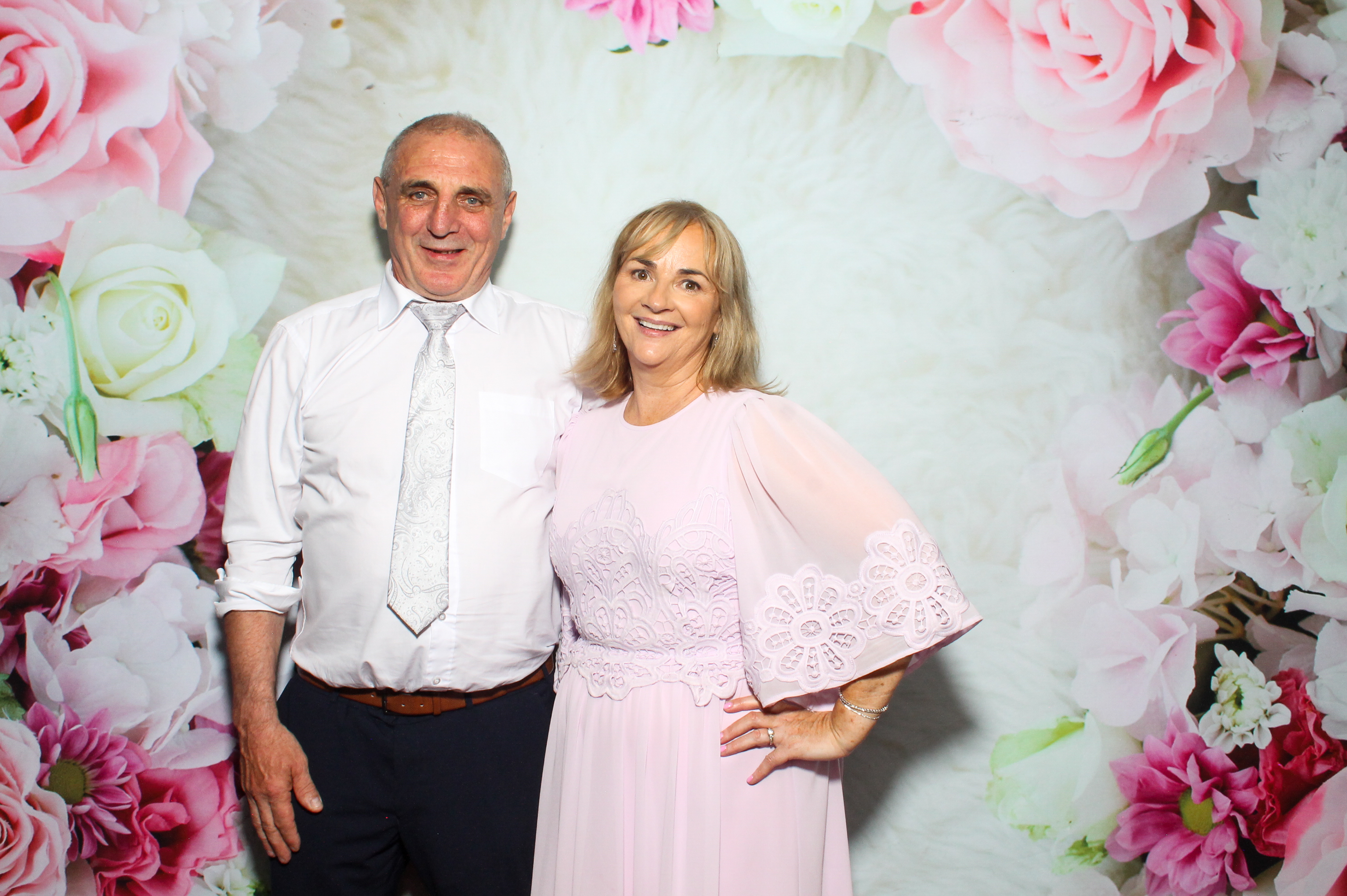 Roisin & Eoin | View more photos from the event at gallery.snapmagic.ie/u/SnapMagic/Roisin-Eoin
