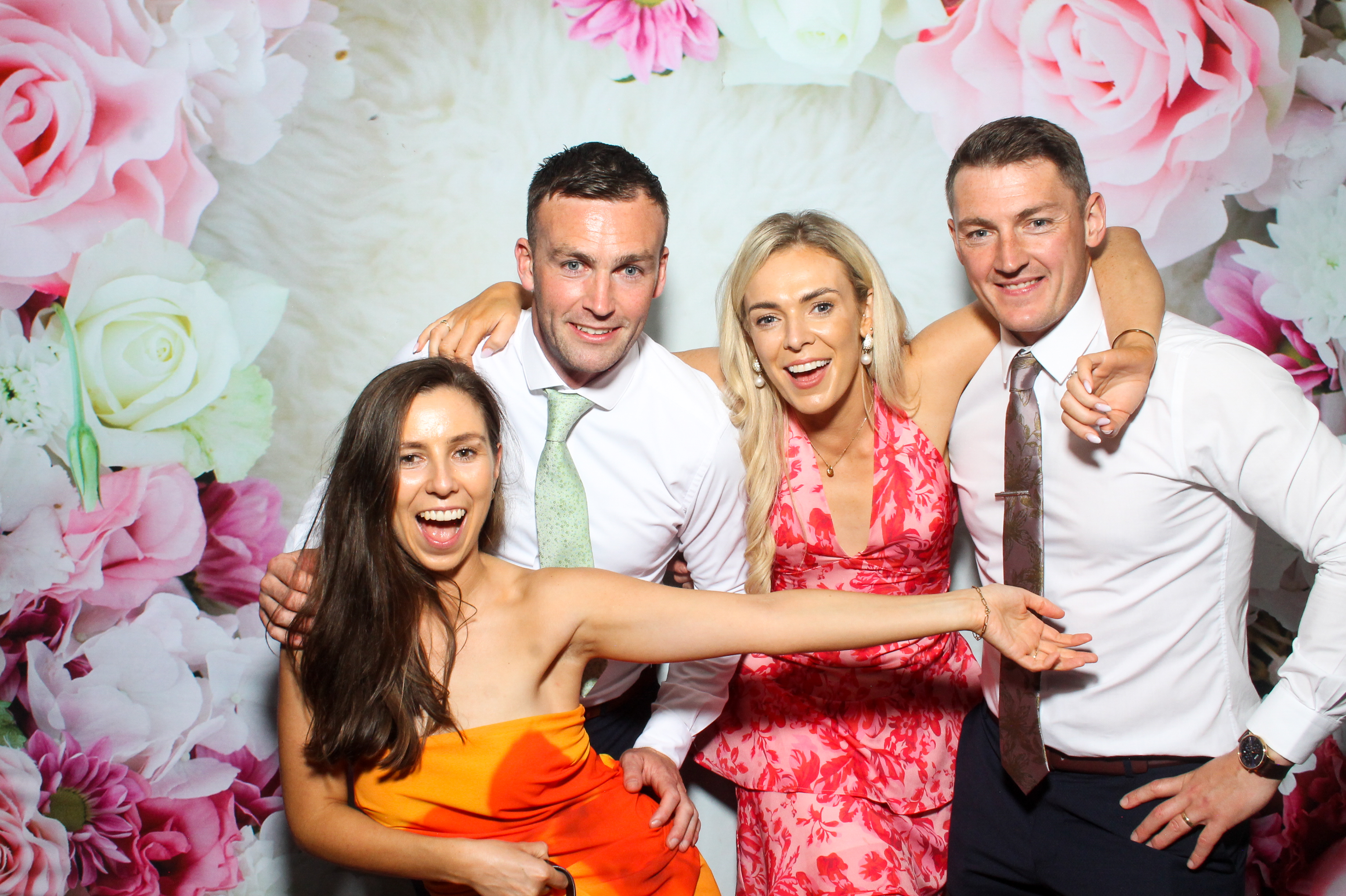 Roisin & Eoin | View more photos from the event at gallery.snapmagic.ie/u/SnapMagic/Roisin-Eoin