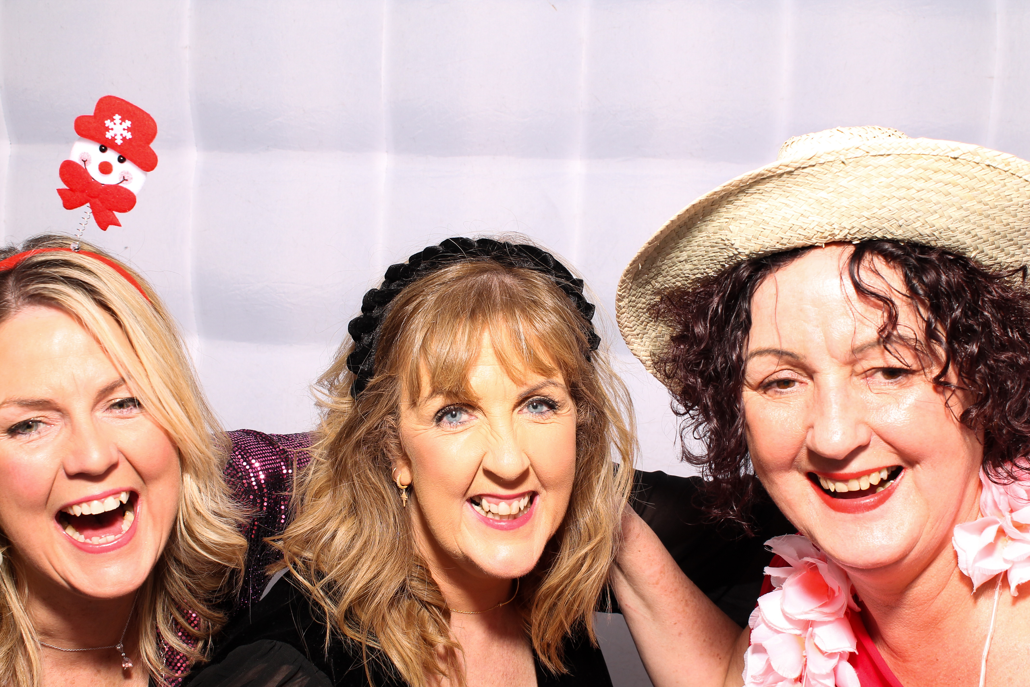 Rory Travels Women's Night 2 & 3 | View more photos from the event at gallery.snapmagic.ie/u/SnapMagic/Rory-Travels-Womens-Night-2-3