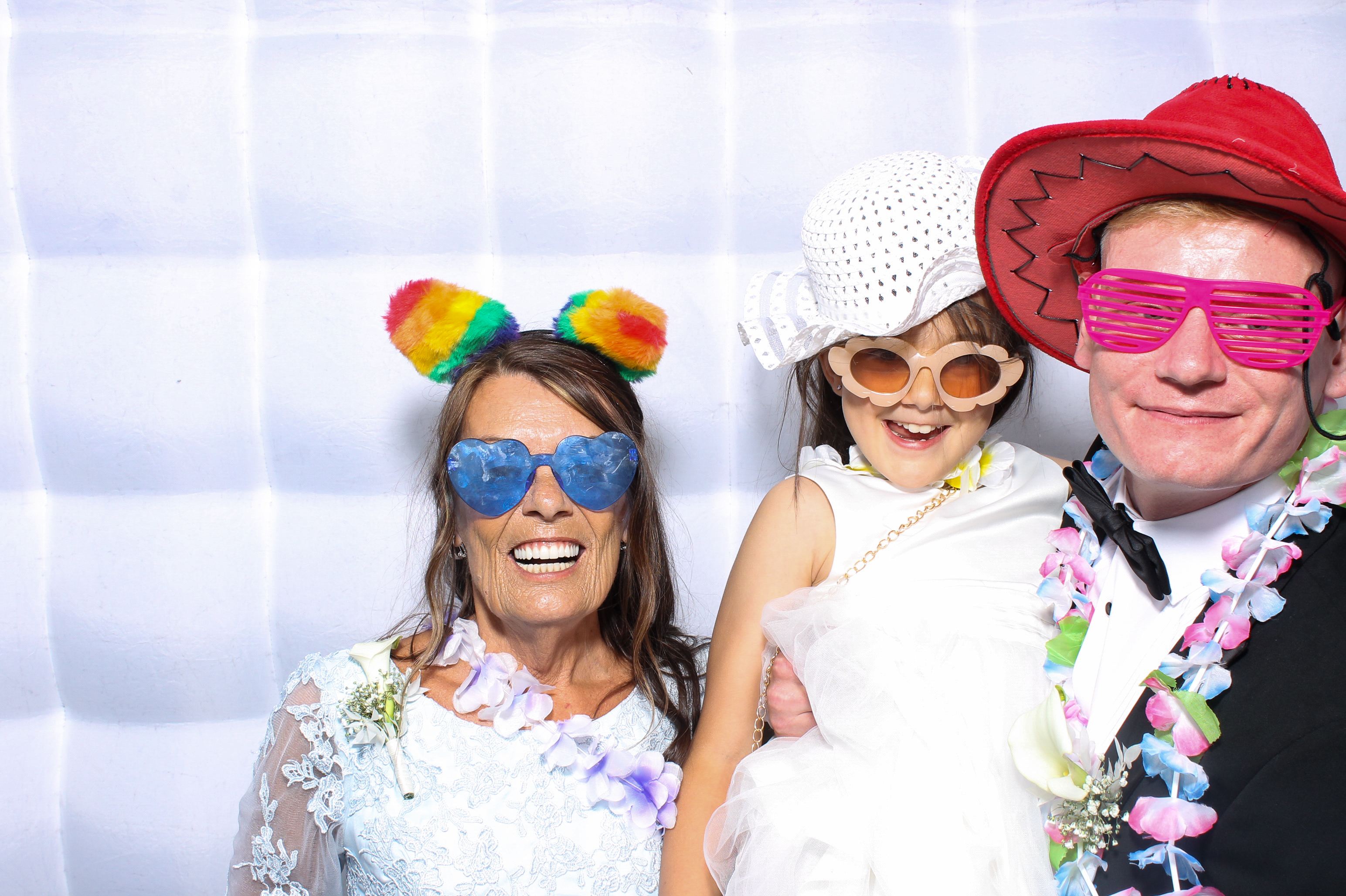 Ross & Sarah's Wedding | View more photos from the event at gallery.snapmagic.ie/u/SnapMagic/Ross-Sarahs-Wedding