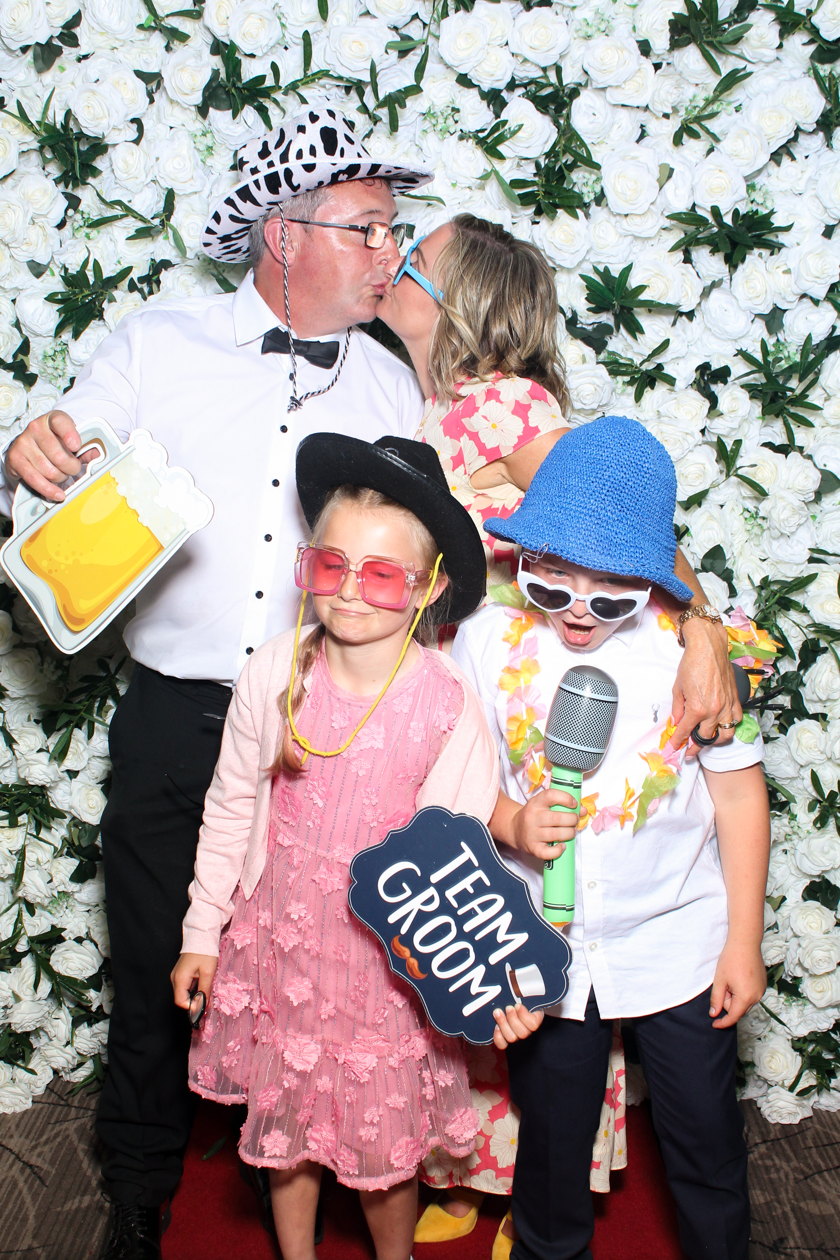 Tara & Karl | View more photos from the event at gallery.snapmagic.ie/u/SnapMagic/Tara-Karl