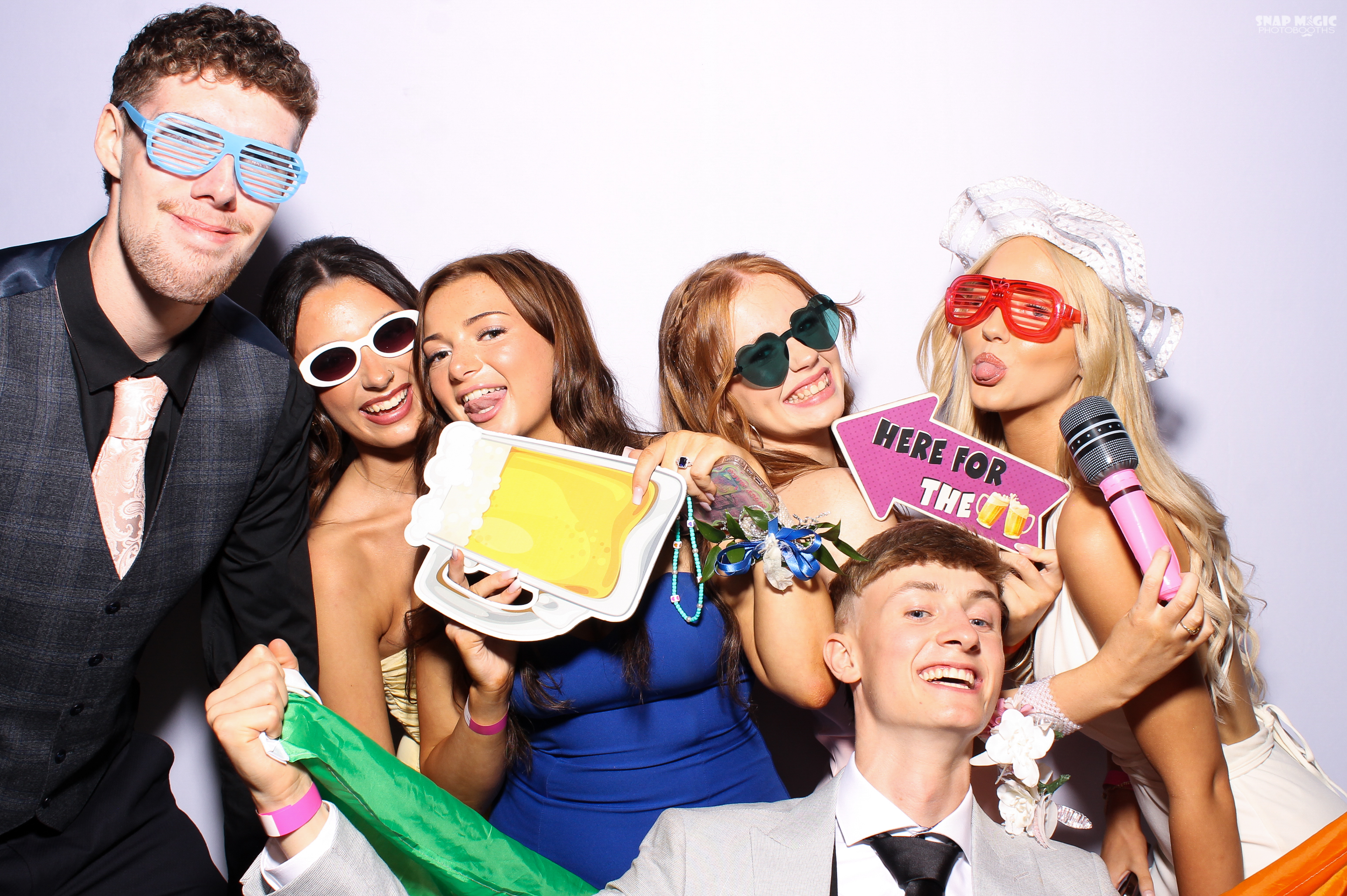 Ursuline College Debs '25 | View more photos from the event at gallery.snapmagic.ie/u/SnapMagic/Ursuline-College-Debs-25
