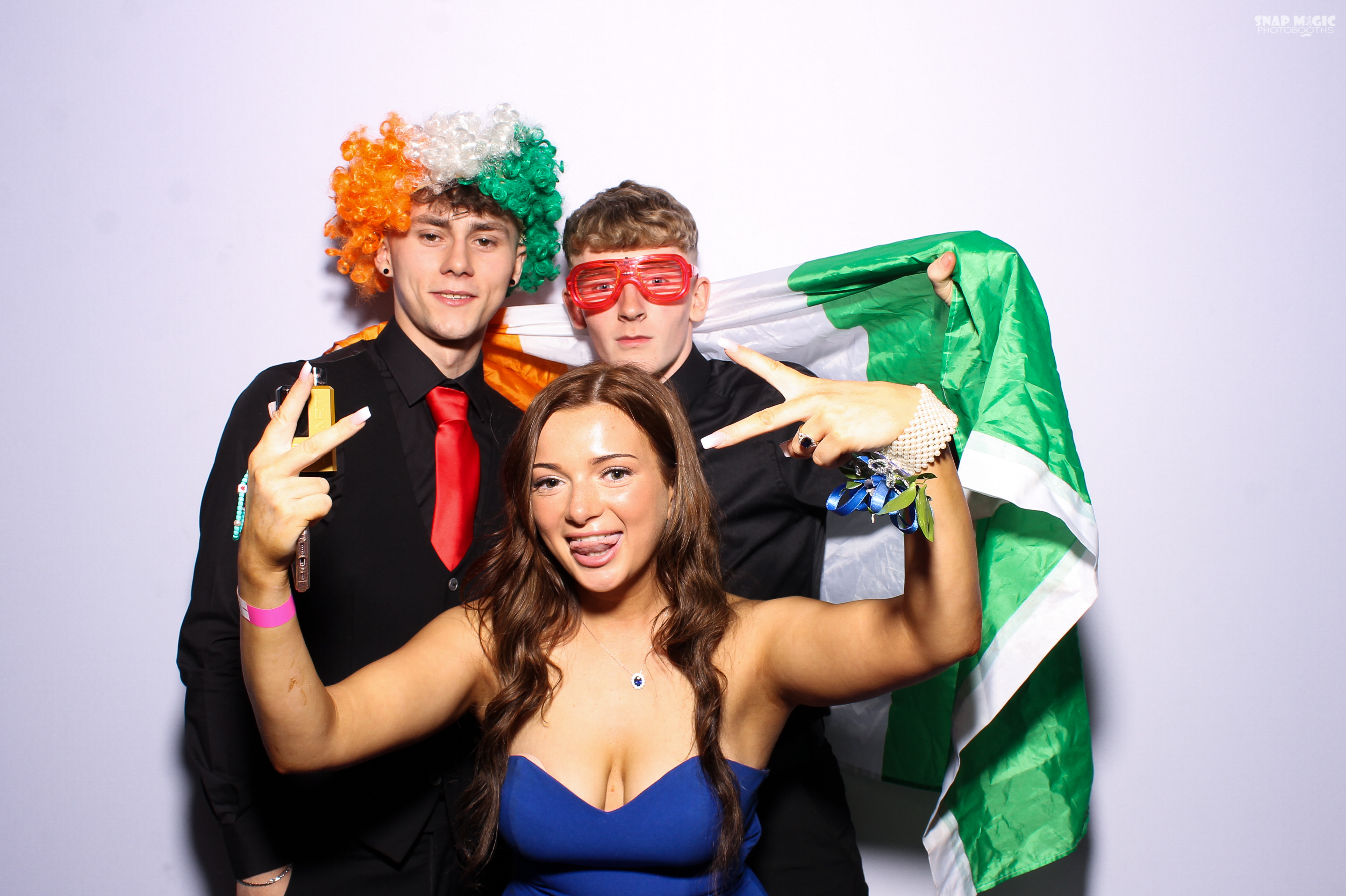 Ursuline College Debs '25 | View more photos from the event at gallery.snapmagic.ie/u/SnapMagic/Ursuline-College-Debs-25