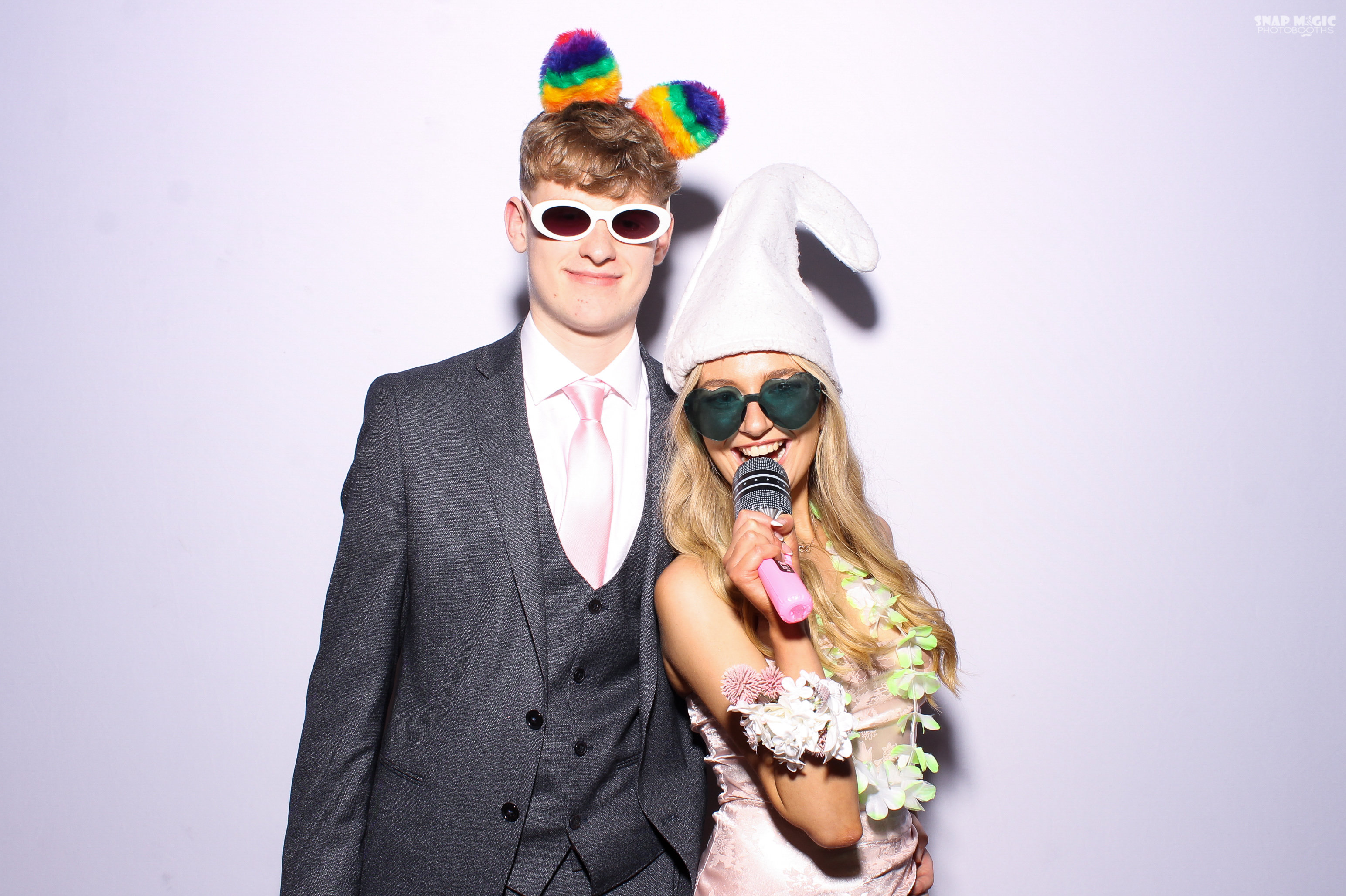 Ursuline College Debs '25 | View more photos from the event at gallery.snapmagic.ie/u/SnapMagic/Ursuline-College-Debs-25