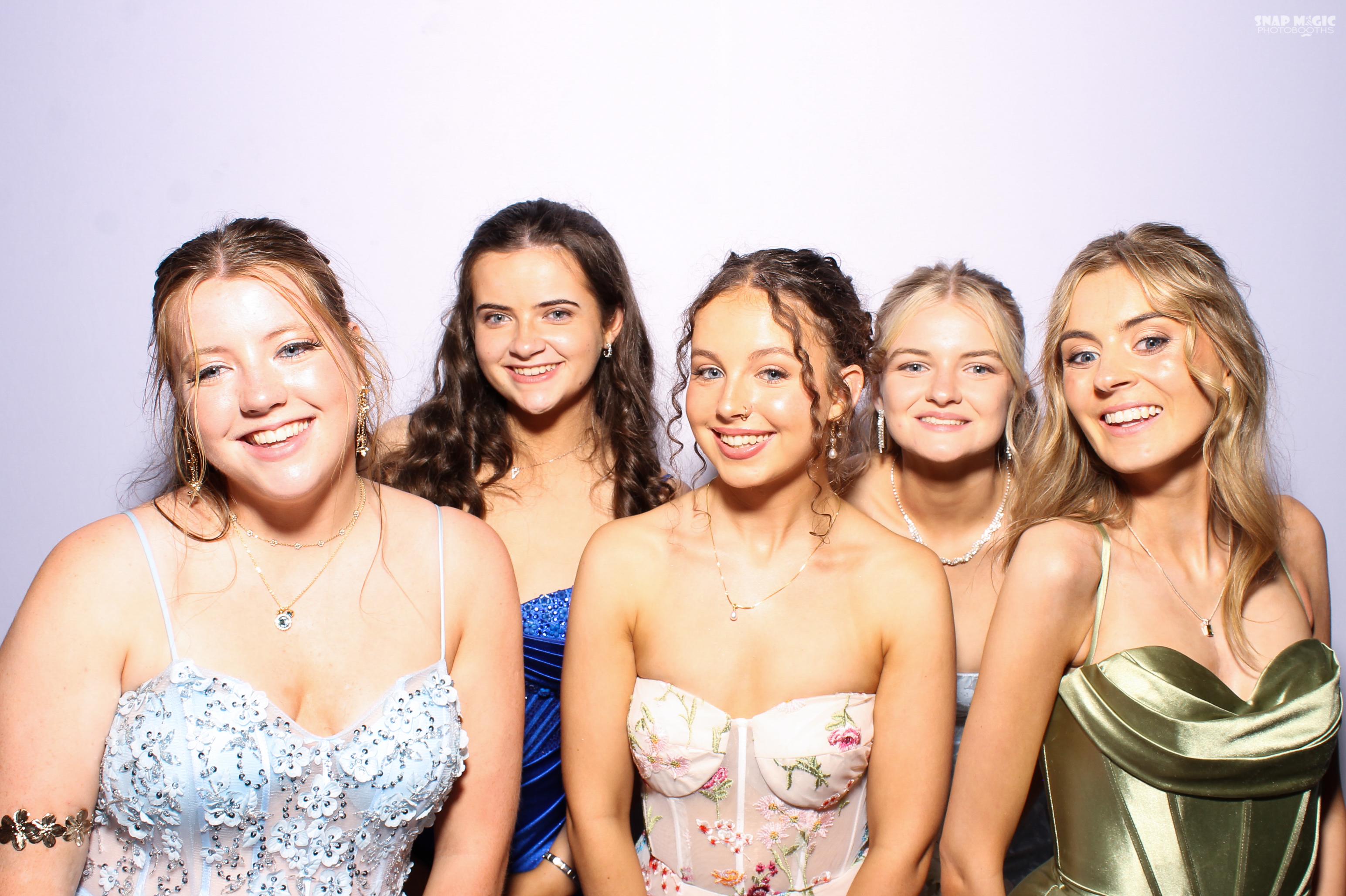 Ursuline College Debs '25 | View more photos from the event at gallery.snapmagic.ie/u/SnapMagic/Ursuline-College-Debs-25