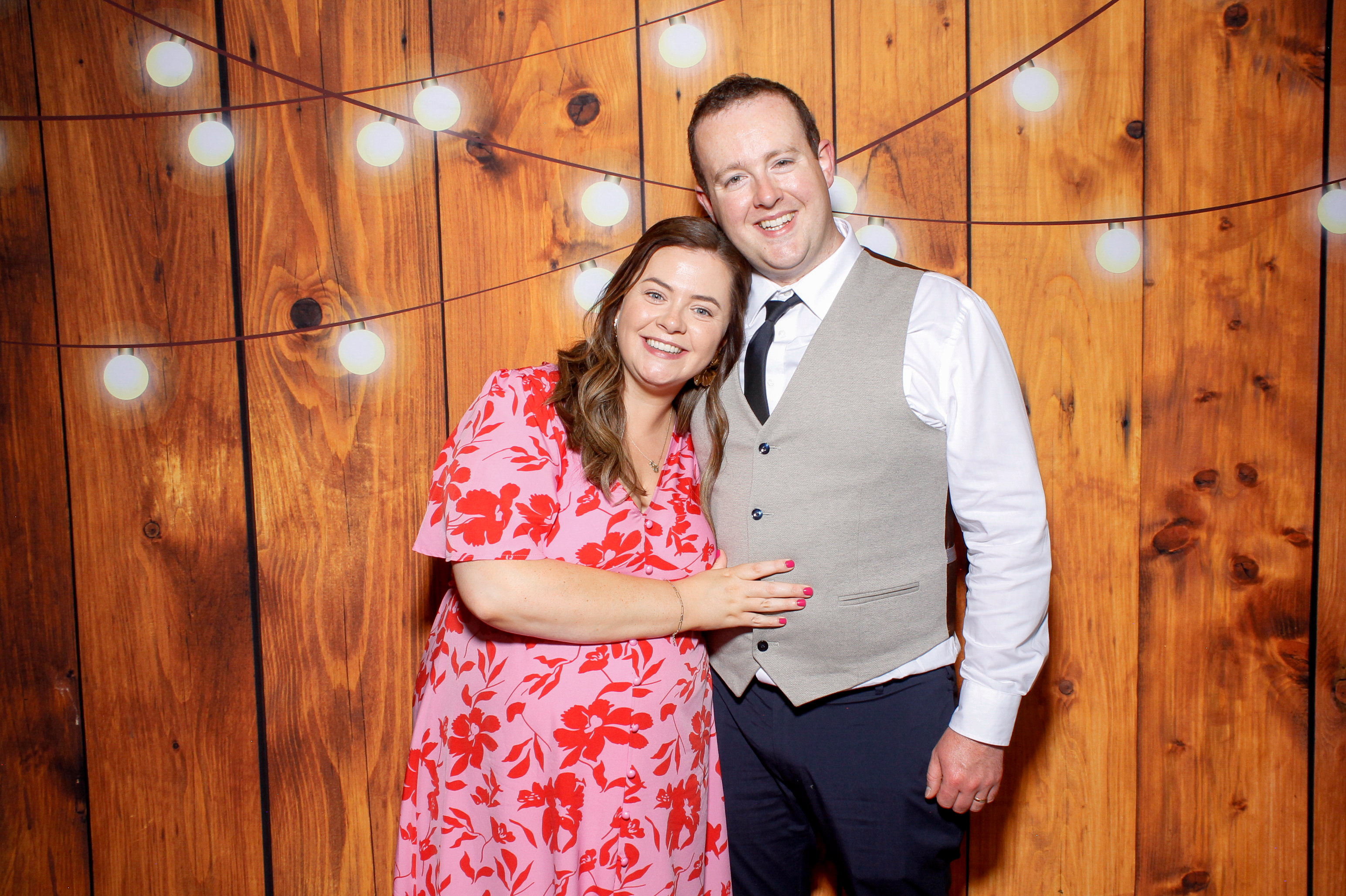 Abigail & Alan | View more photos from the event at gallery.snapmagic.ie/u/SnapMagic/Abigail-Alan
