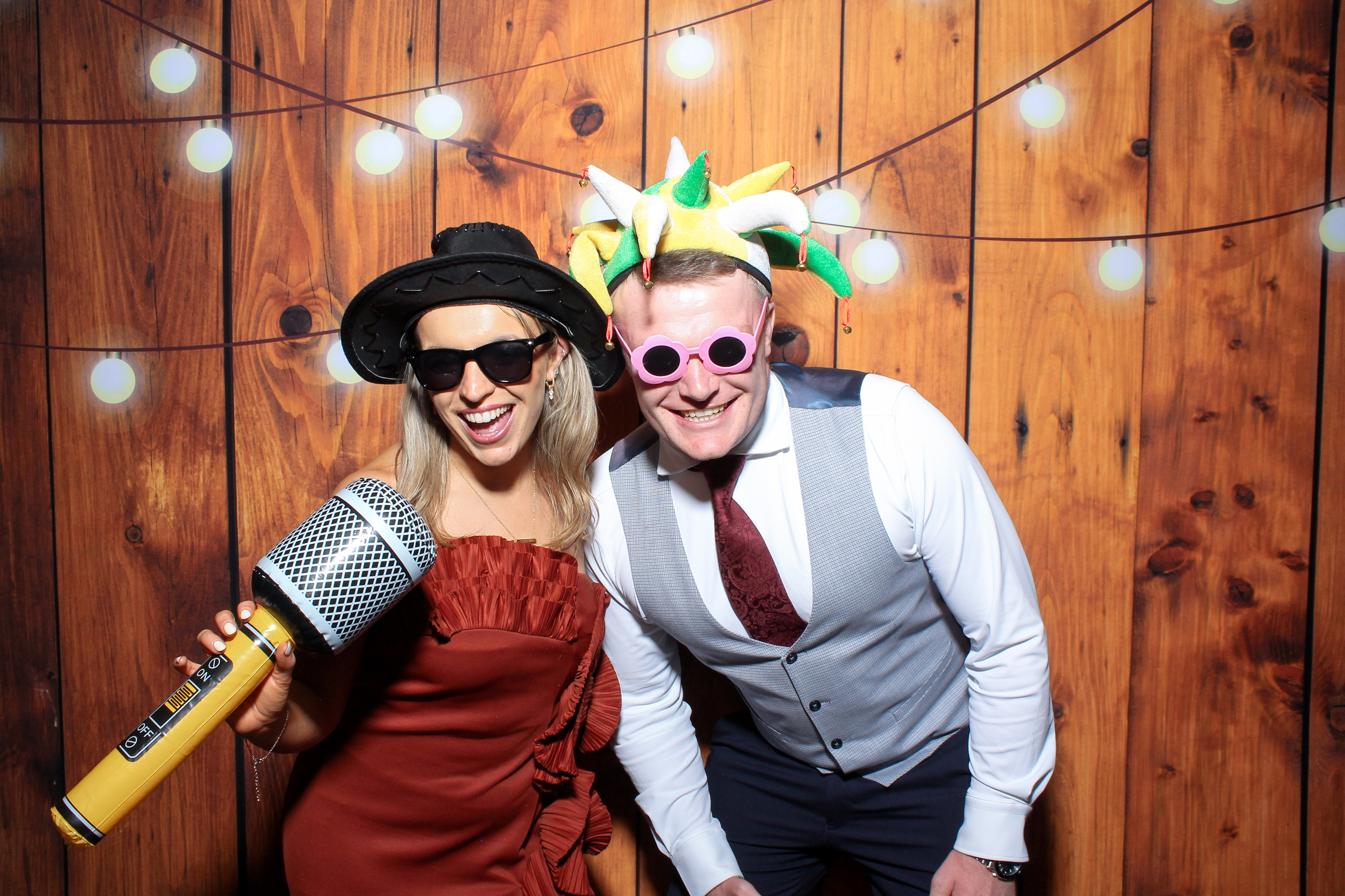 Amy & Anthony | View more photos from the event at gallery.snapmagic.ie/u/SnapMagic/Amy-Anthony