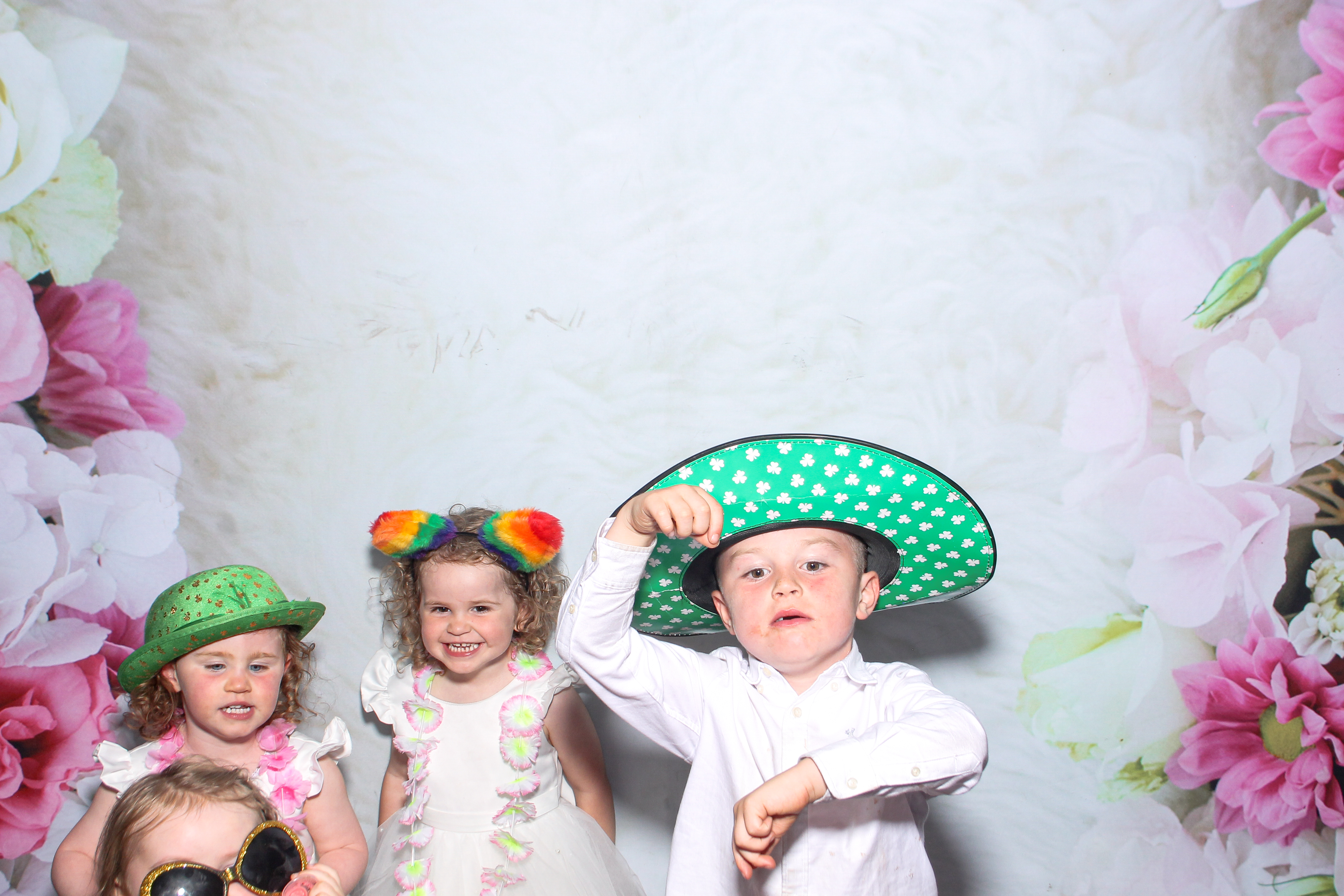 Amy & Cian | View more photos from the event at gallery.snapmagic.ie/u/SnapMagic/Amy-Cian